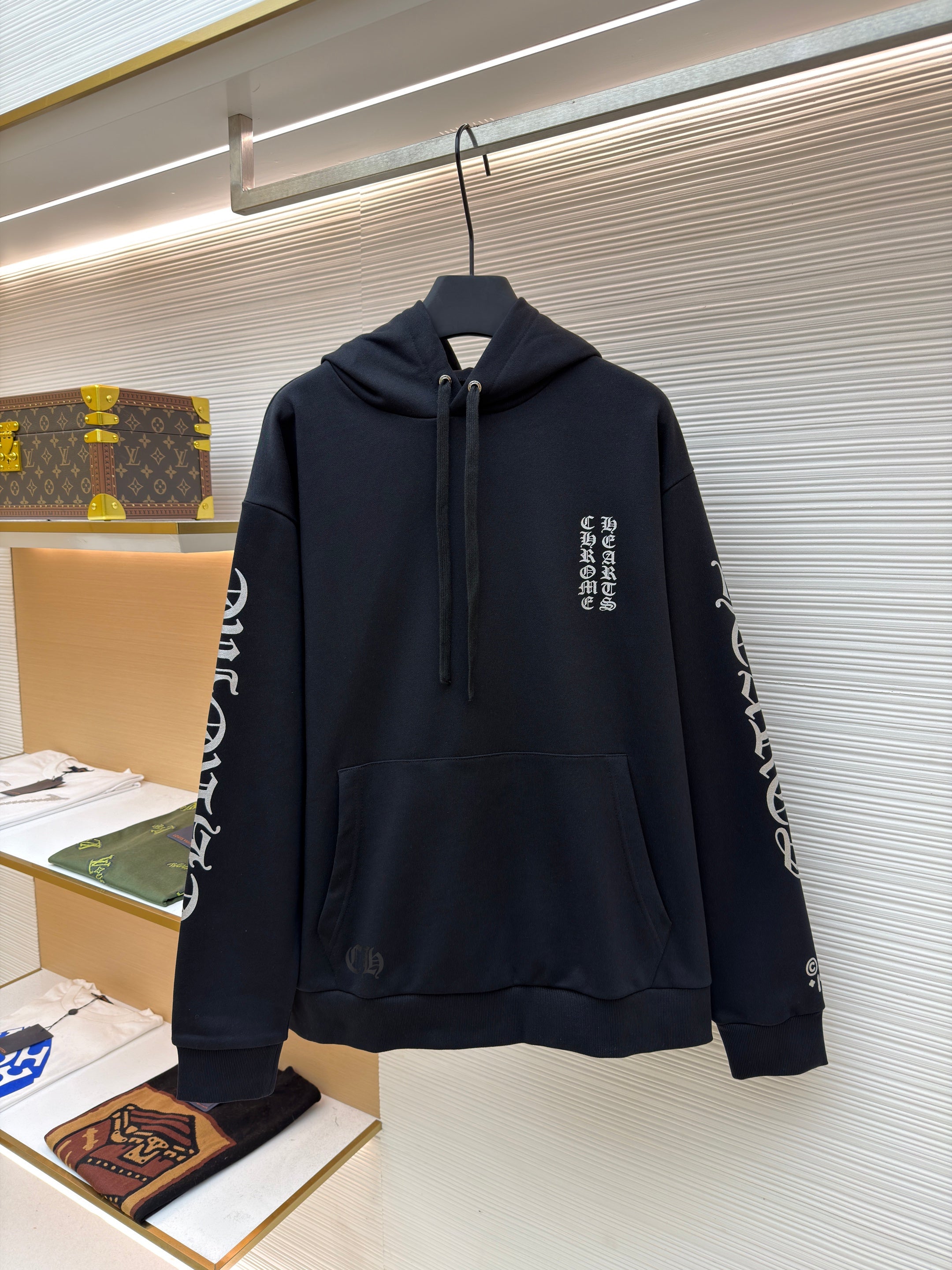 Chrome Hrts Vertical Logo Sweat à capuche Noir