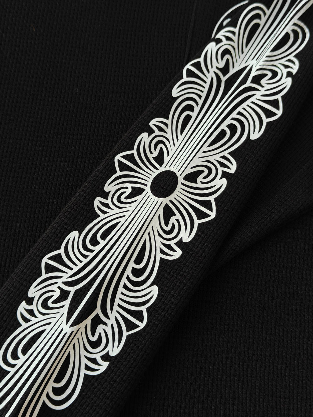 Long sleeves chrome black