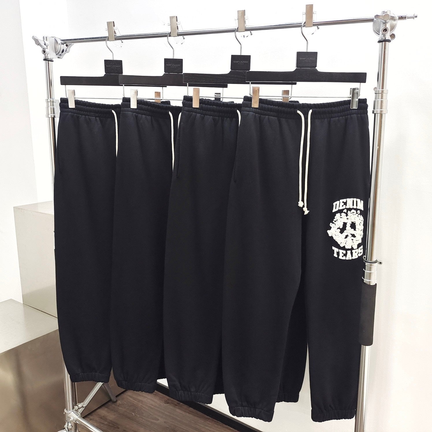 Pantalon black d.tears