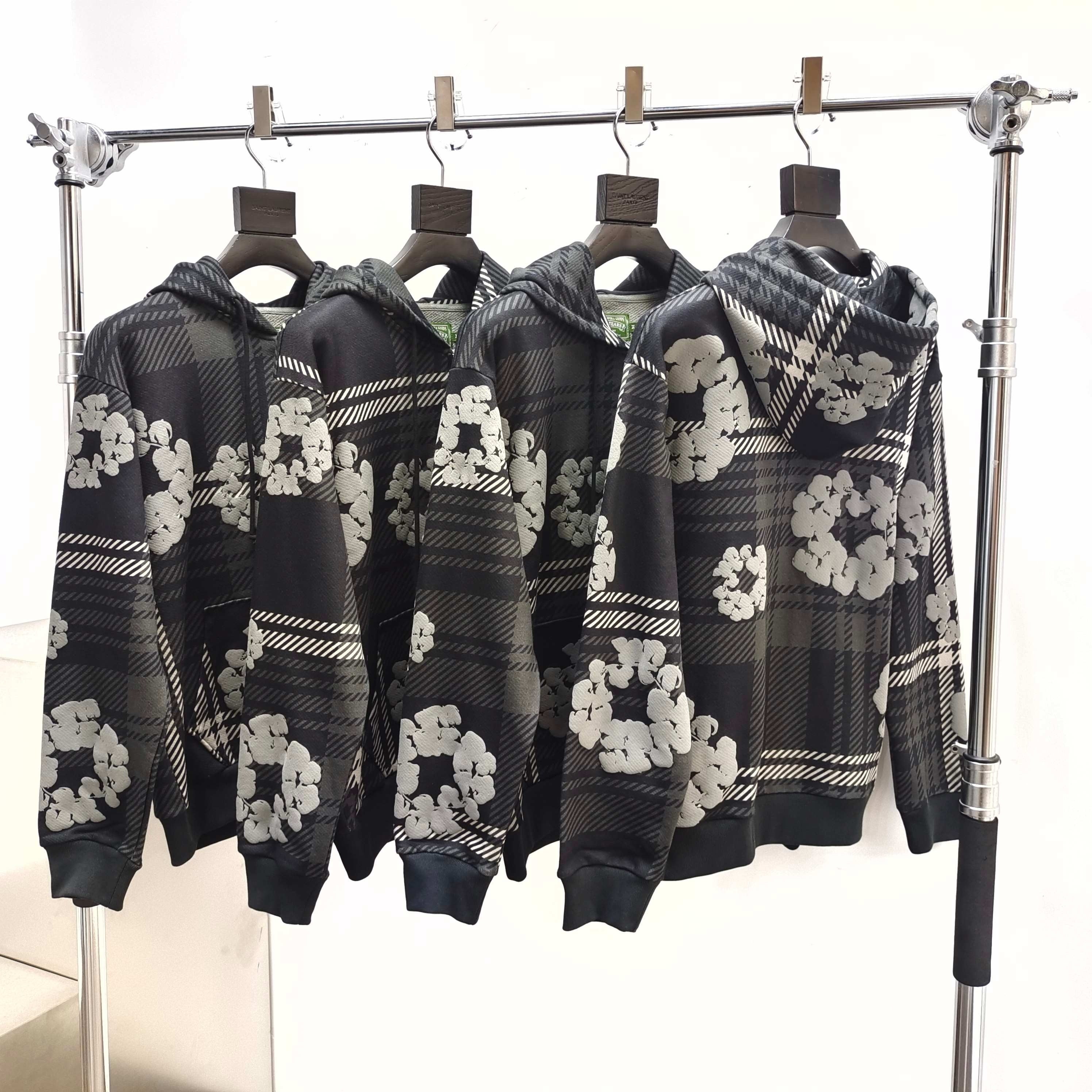 Pull Zippé à motif DT TEARS NOIR