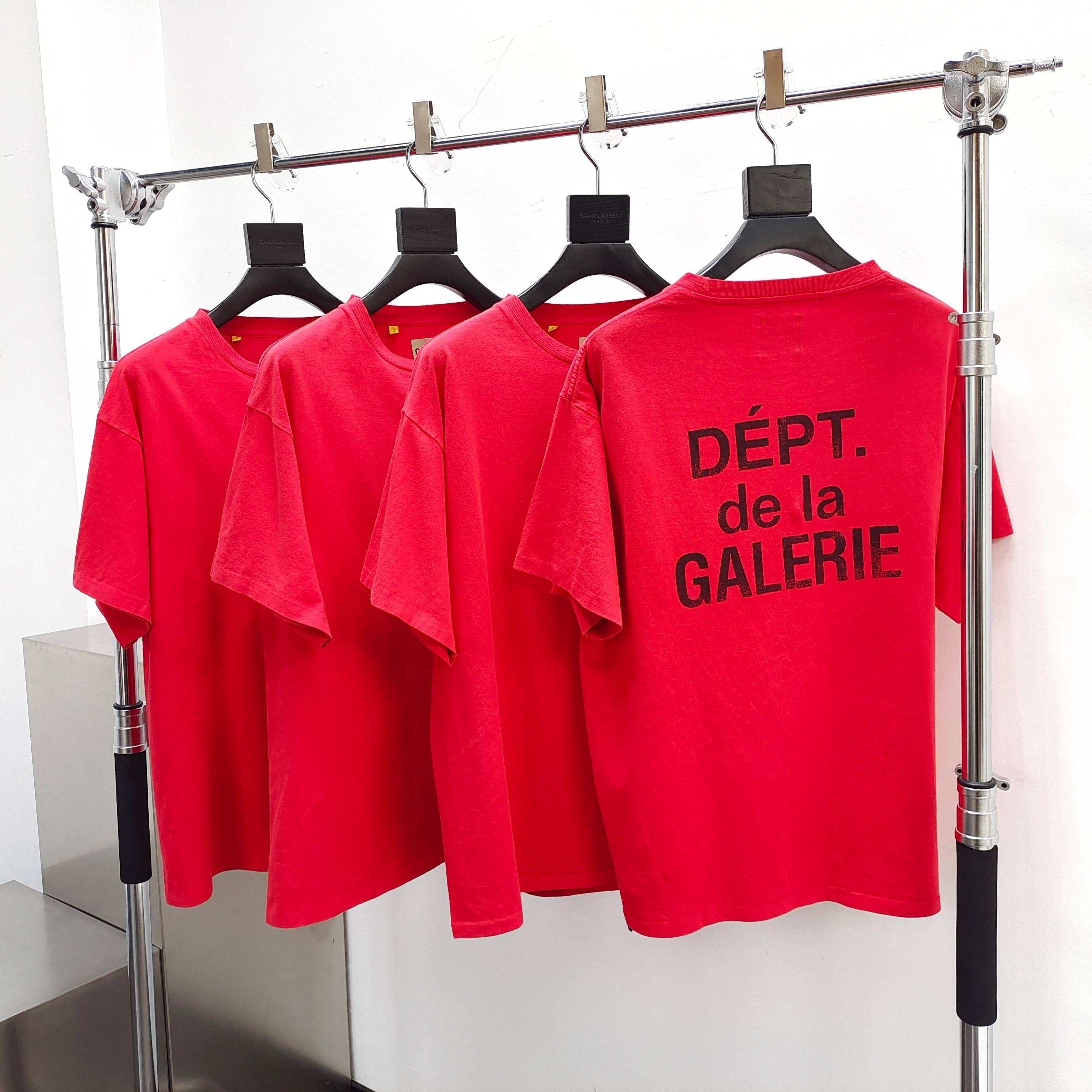 T shirt Gallery rouge