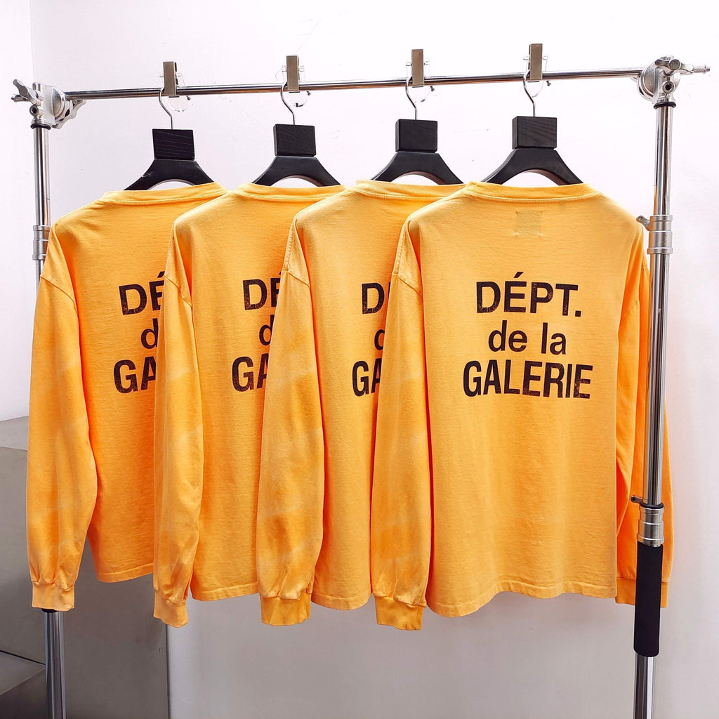 Tshirt noir manches ondulés Orange   GALLERY