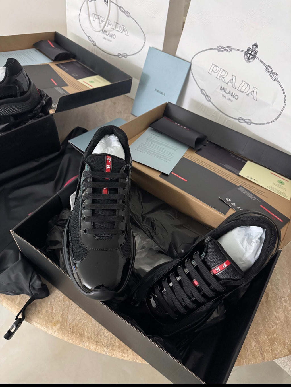 Sneakers america S Cup Black  V3S