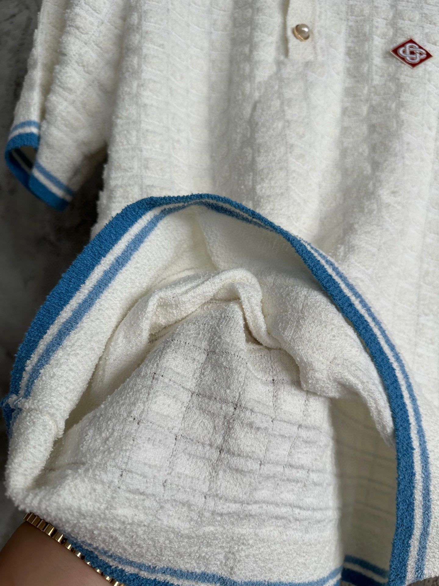 Polo Casa B / Baby blue appliqué à boucle