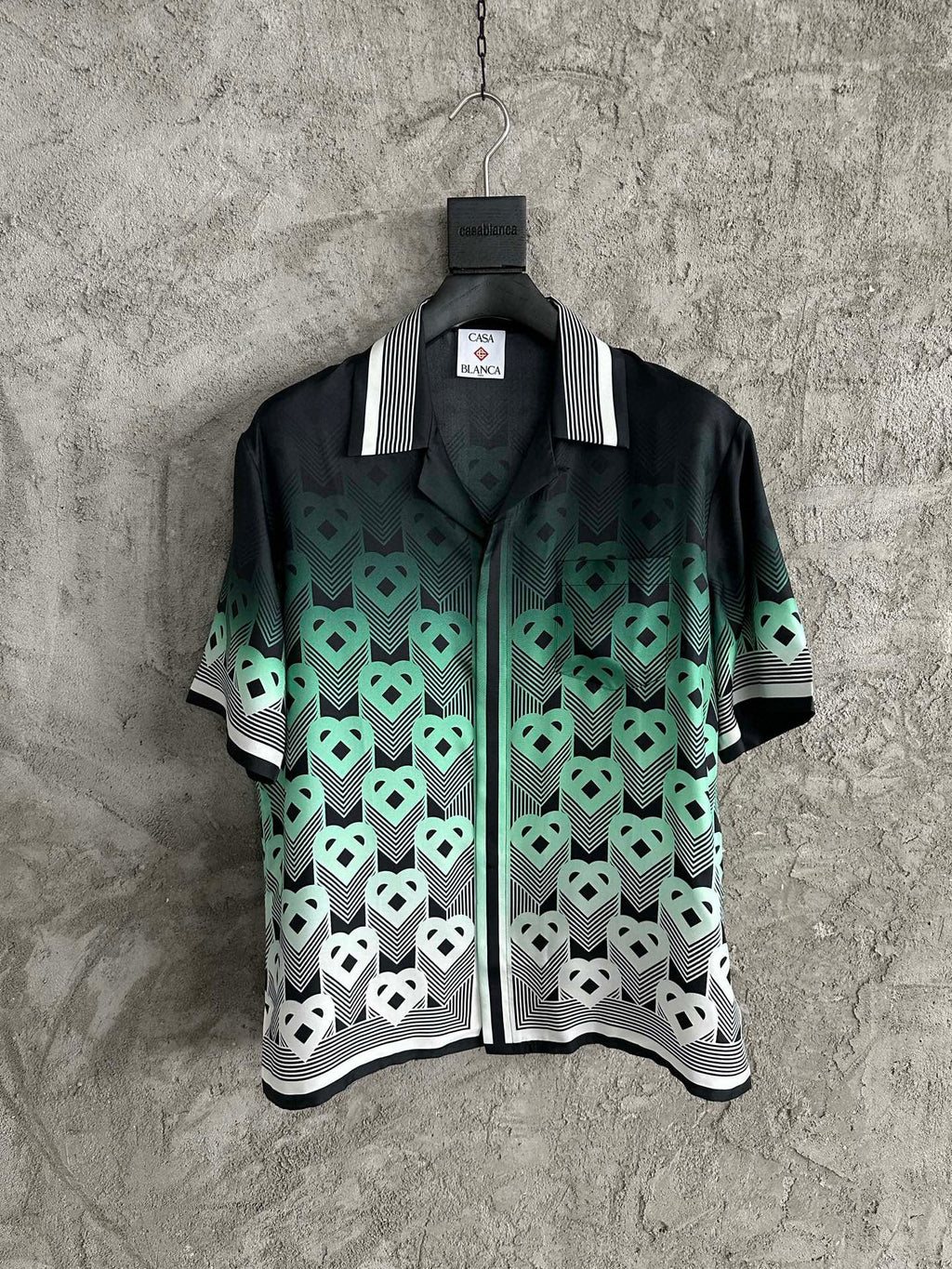 Casa B Chemise en soie à motif Monogrammé Vert