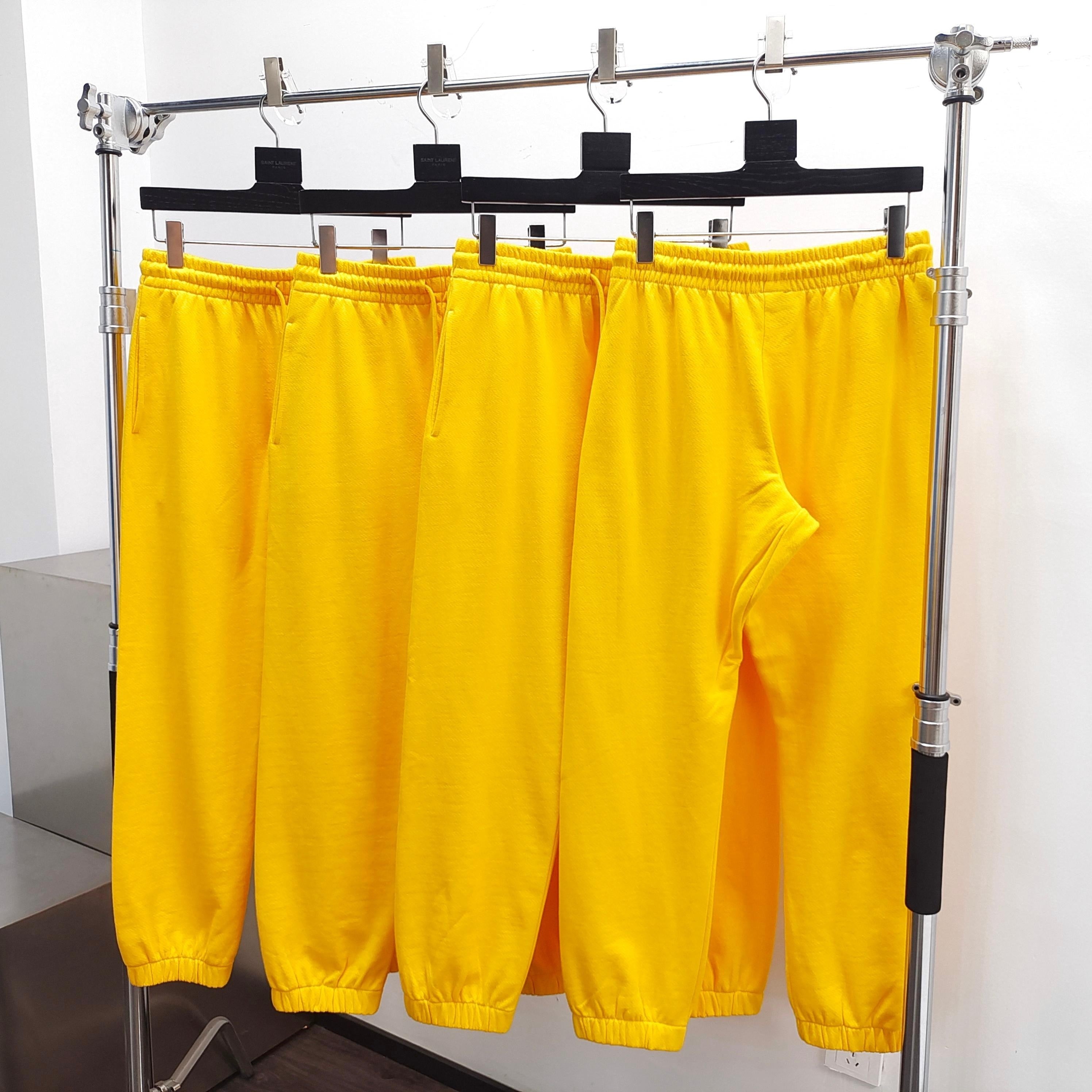 Pantalon Denim.Trs yellow