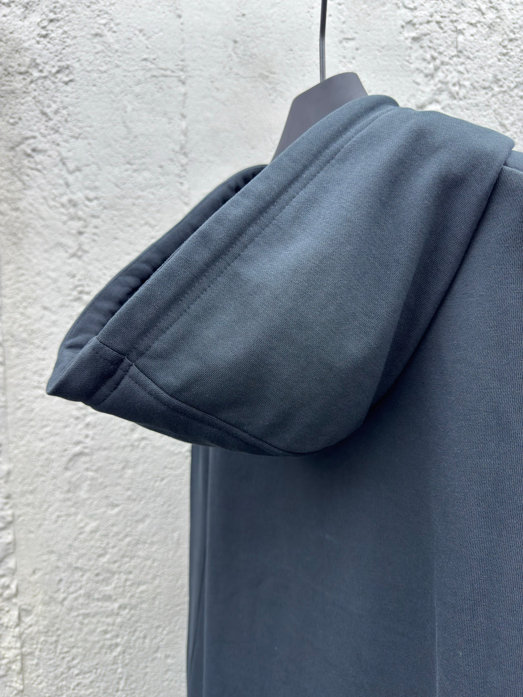 Sweat shirt à capuche décontracté Loew 10/10