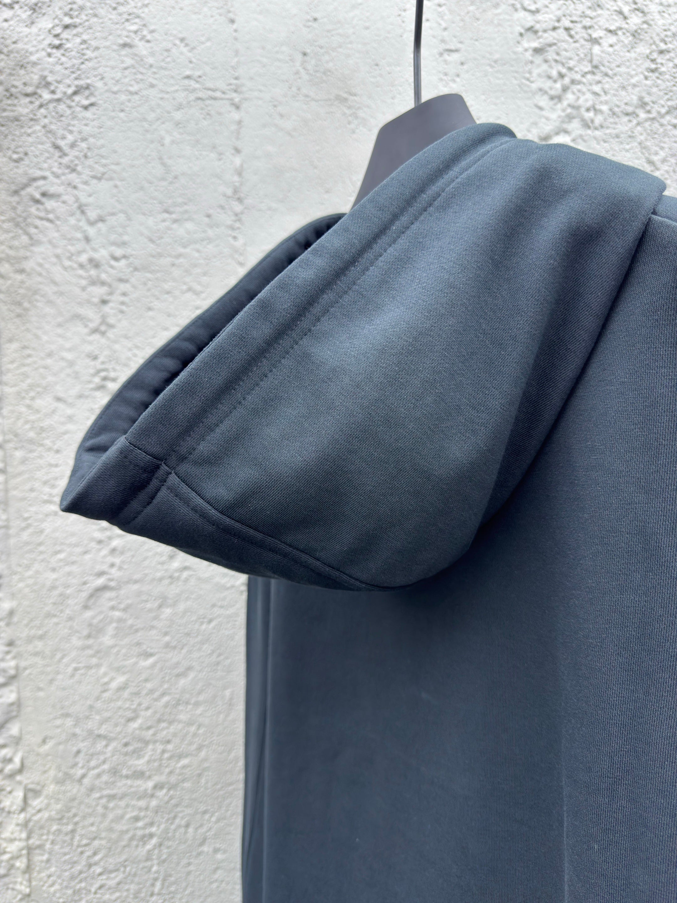 Sweat shirt à capuche décontracté Loew 10/10