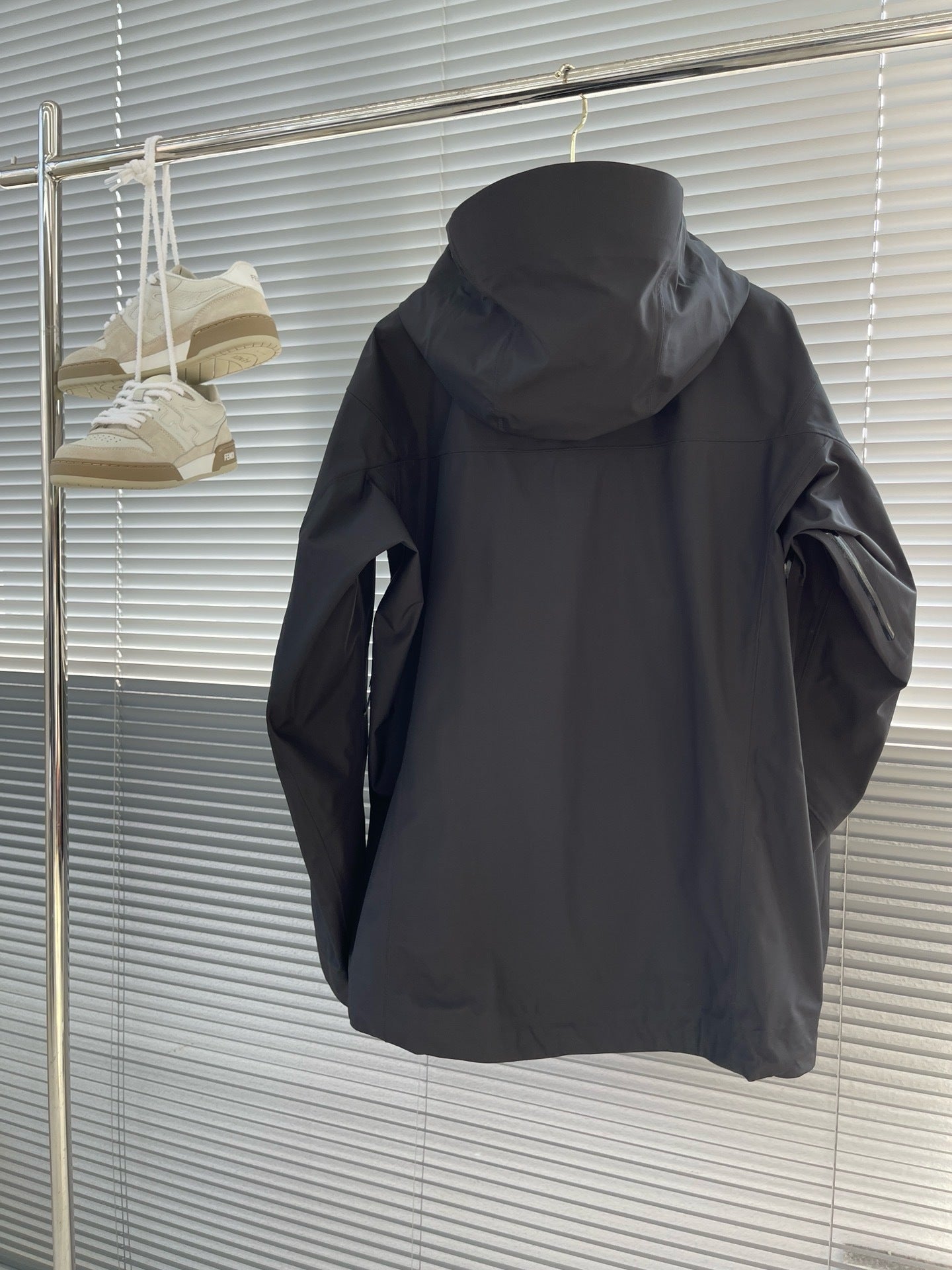 Veste  Arc tryx  Gore tx Noir doré