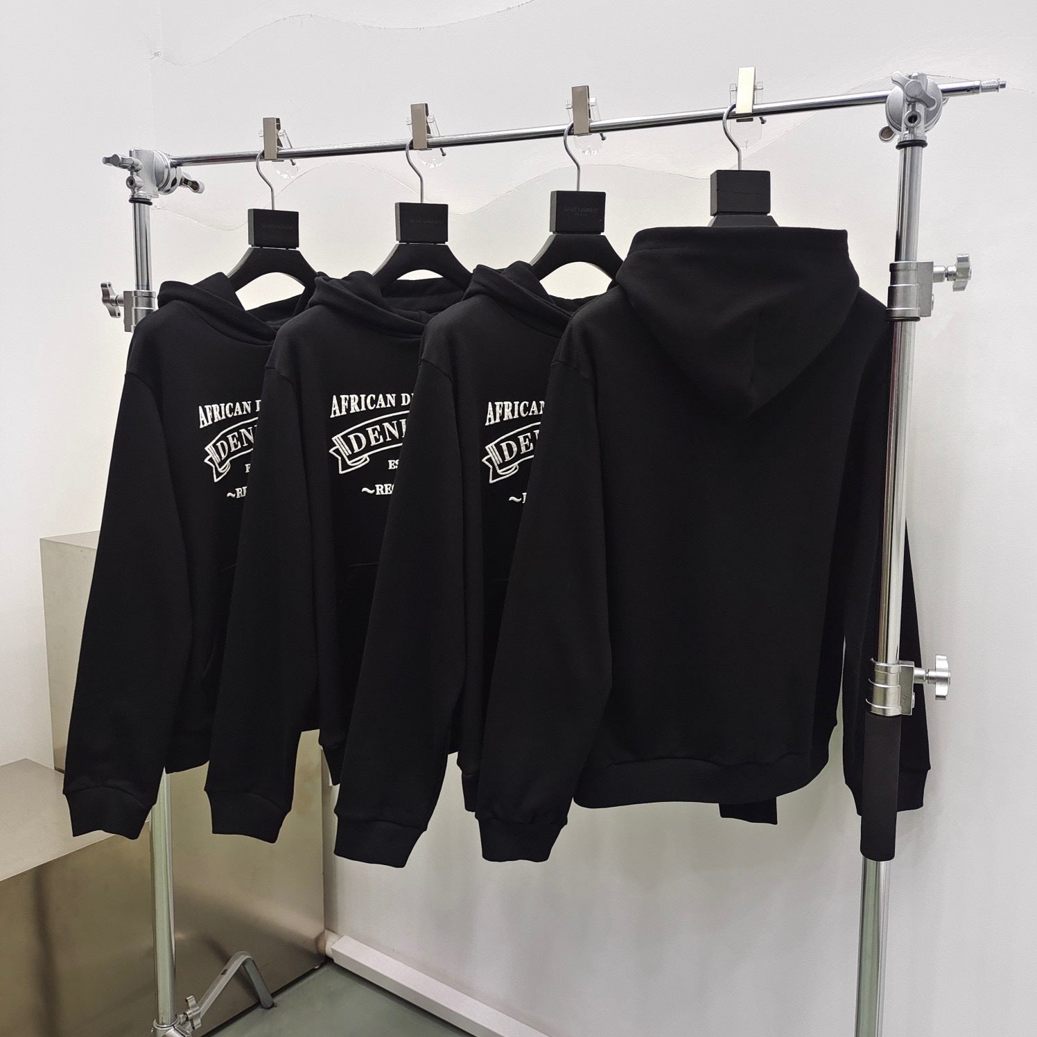 Sweat Black capuche DT ADG BLACK