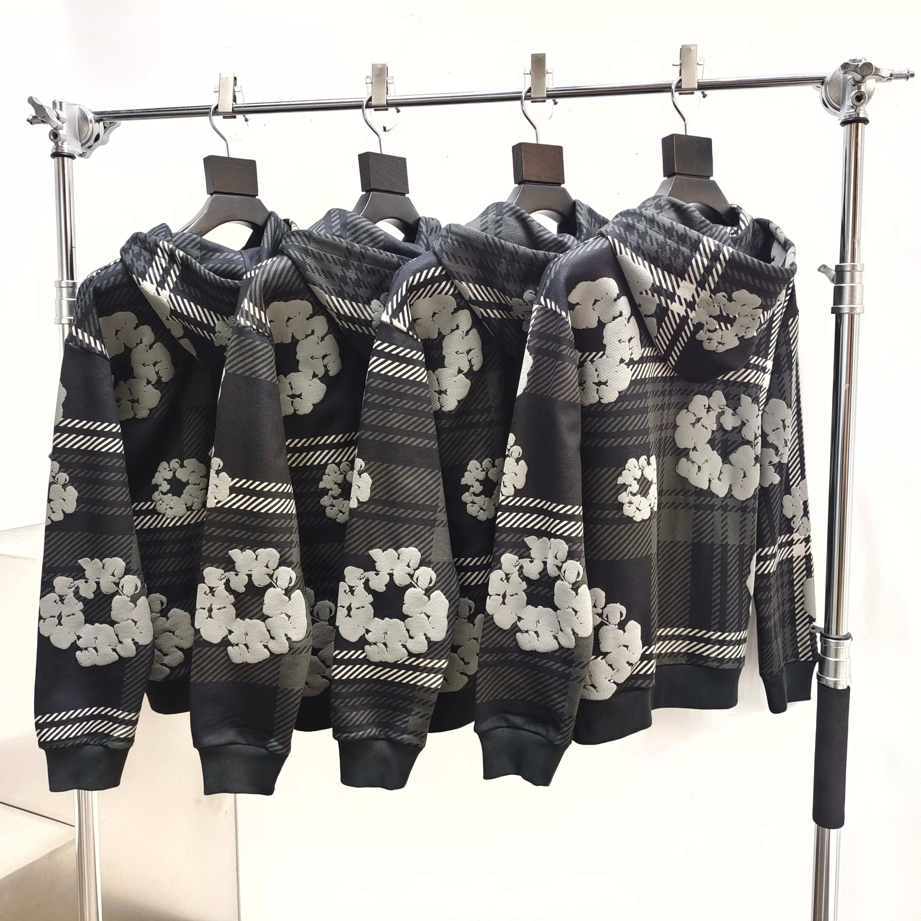 Pull Zippé à motif DT TEARS NOIR