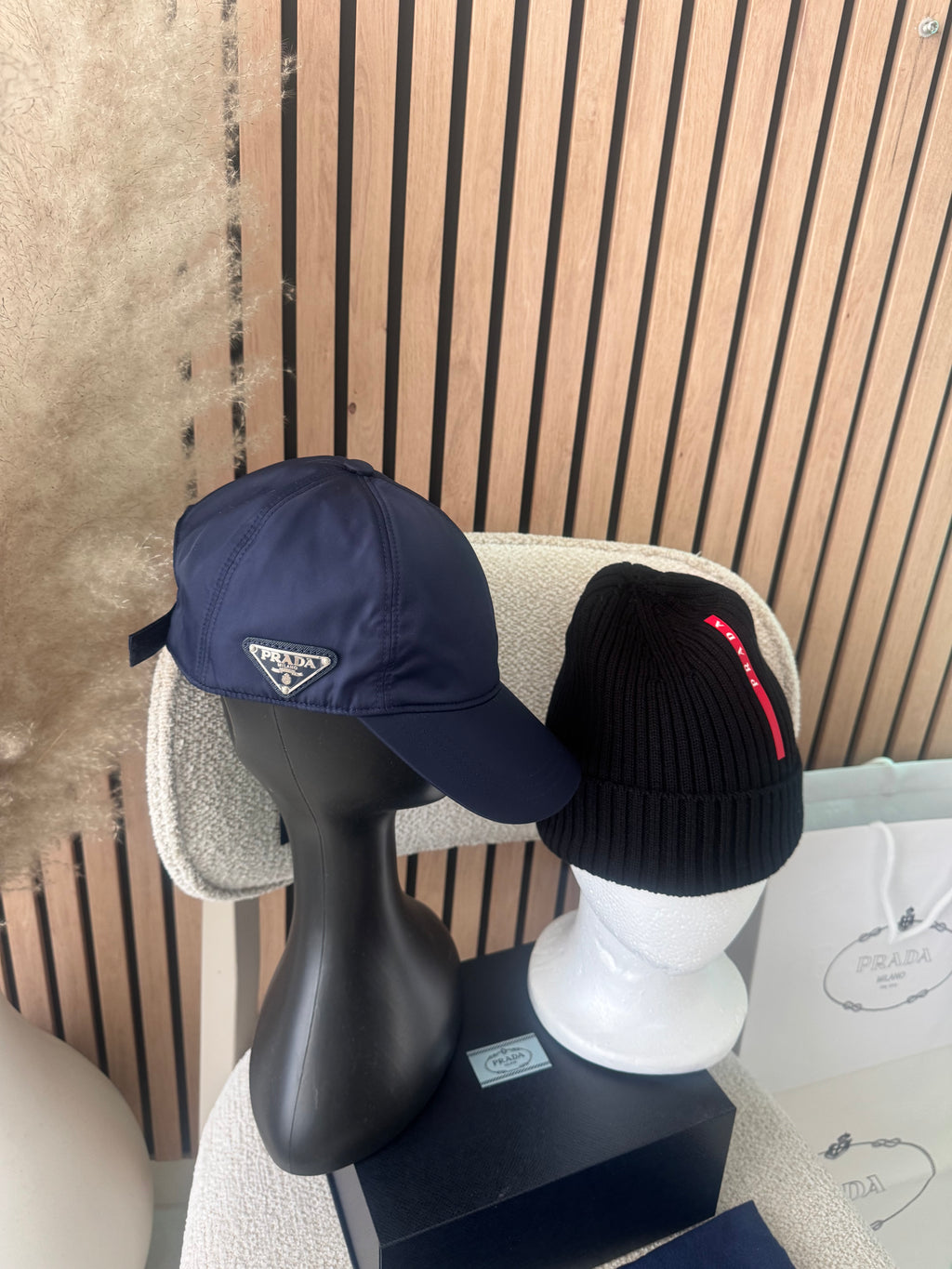 Bonnet  PRD Bande rouge