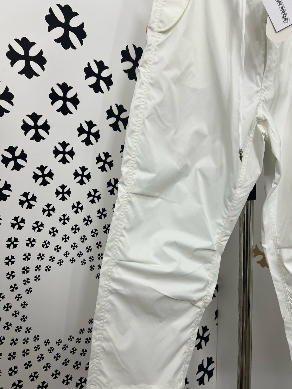 Jean white Chrome croix coloré