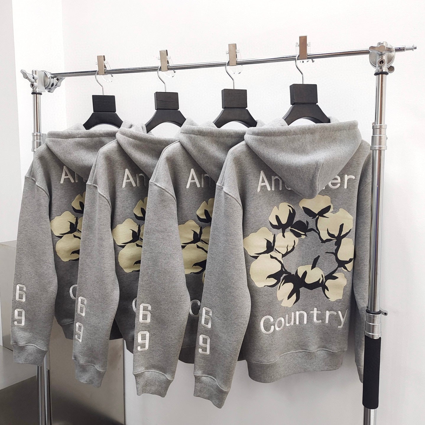 Sweat DTEARS manches longues grey another country