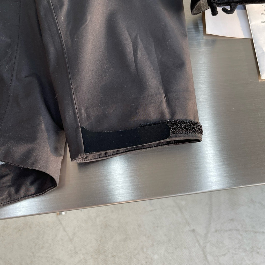 Veste  Arc tryx  Gore tx Noir doré