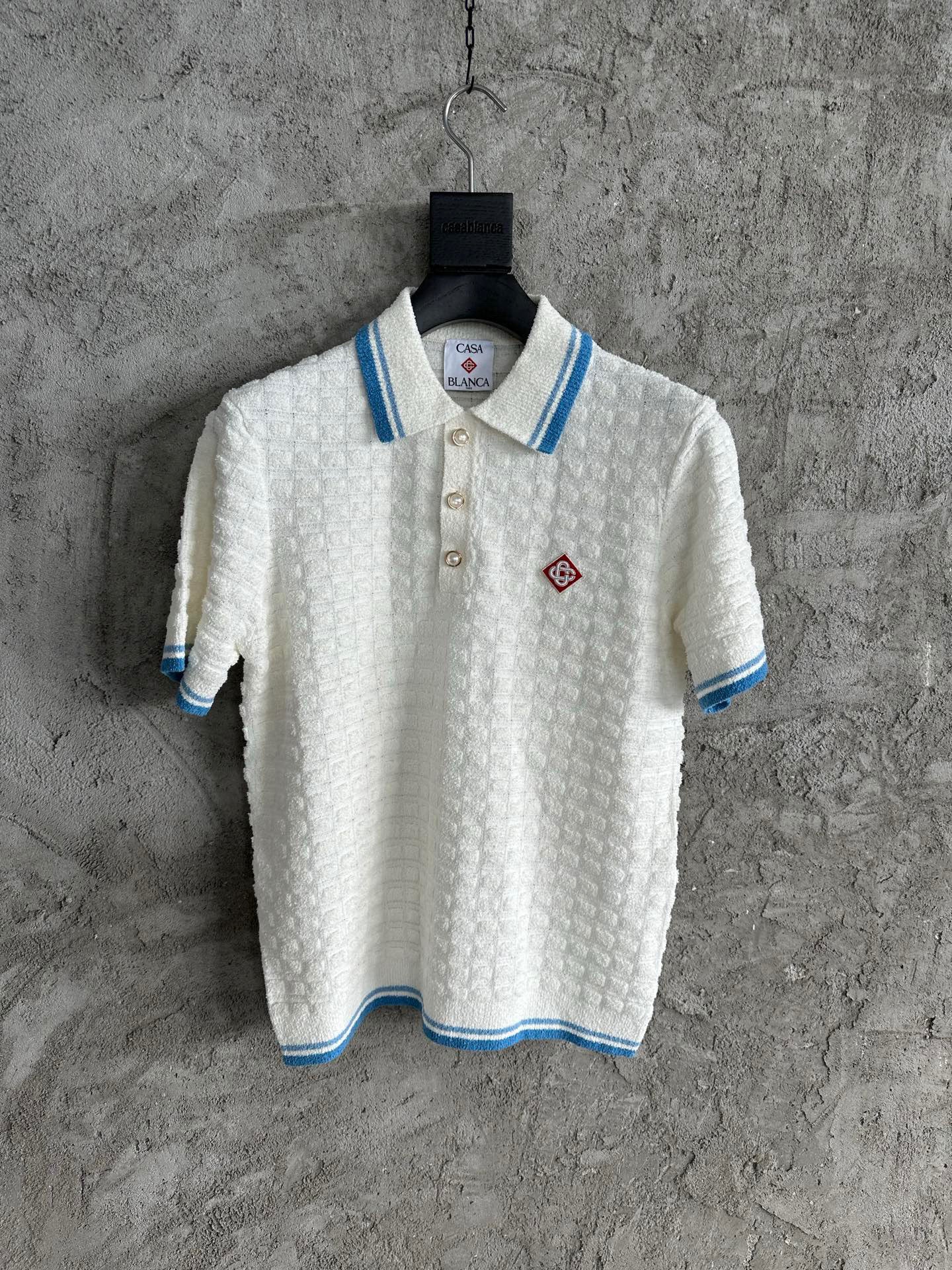 Polo Casa B / Baby blue appliqué à boucle
