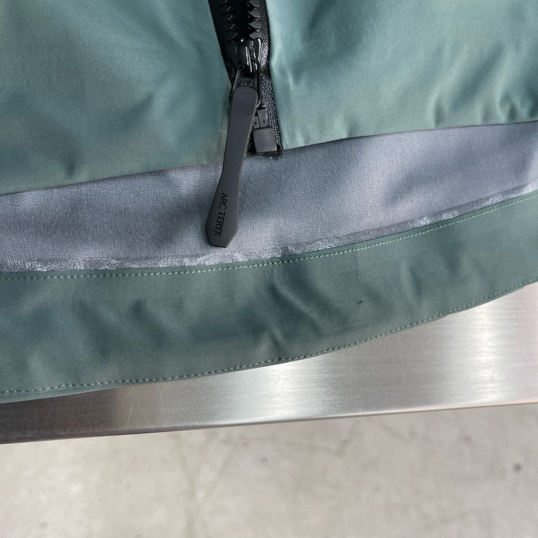 Veste  Arc tryx  Gore tx Vert noir doré