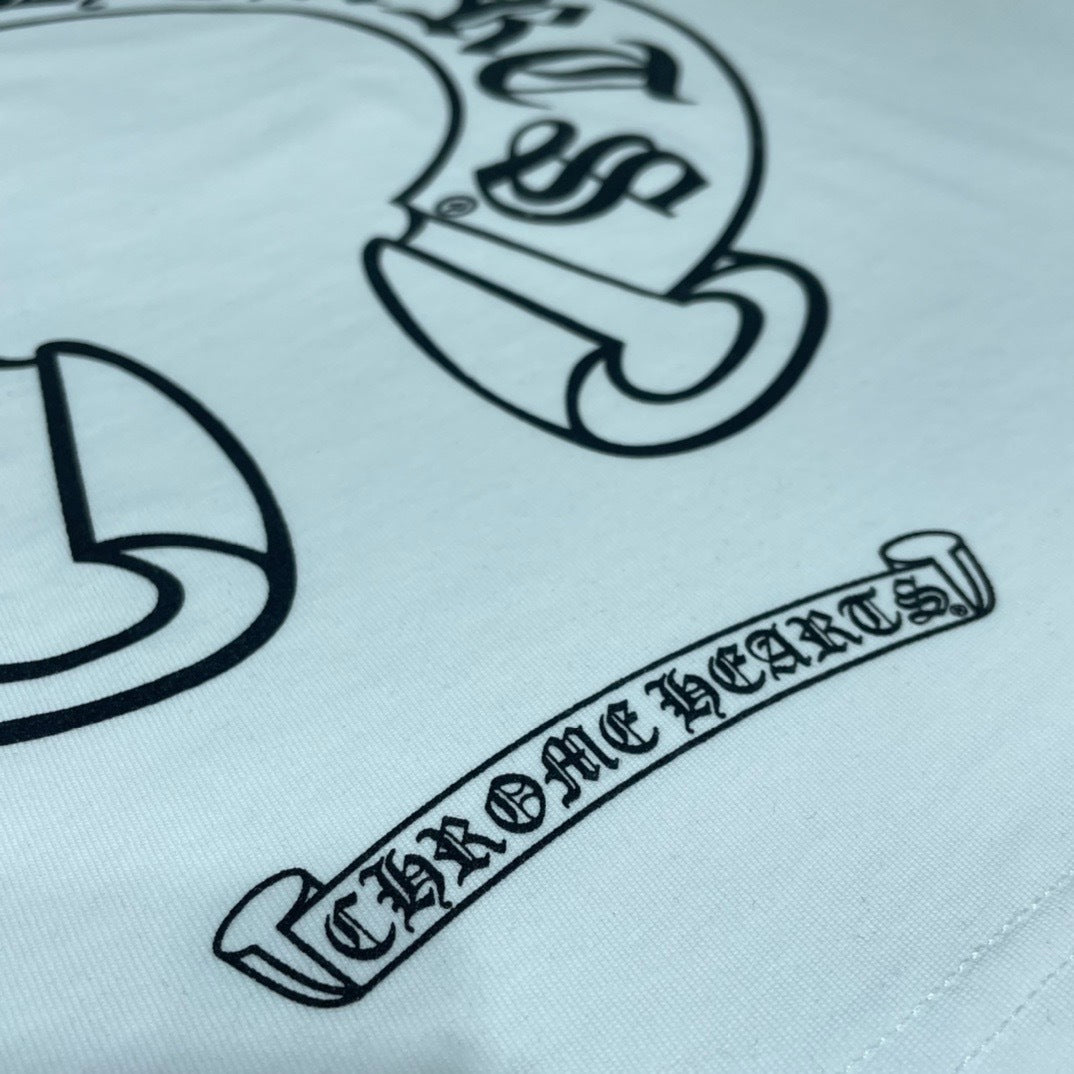 T shirt  Chrome white  black   sleeve