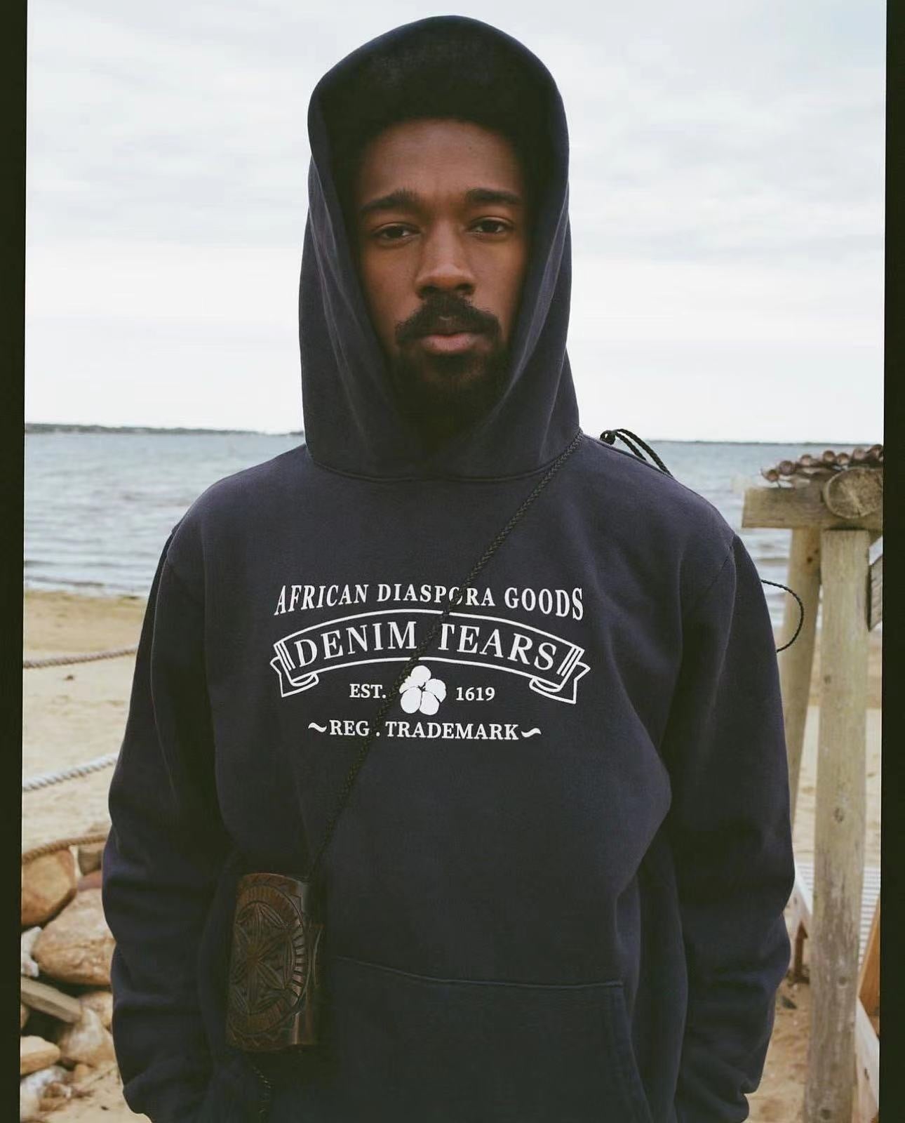 Sweat Black capuche DT ADG BLACK