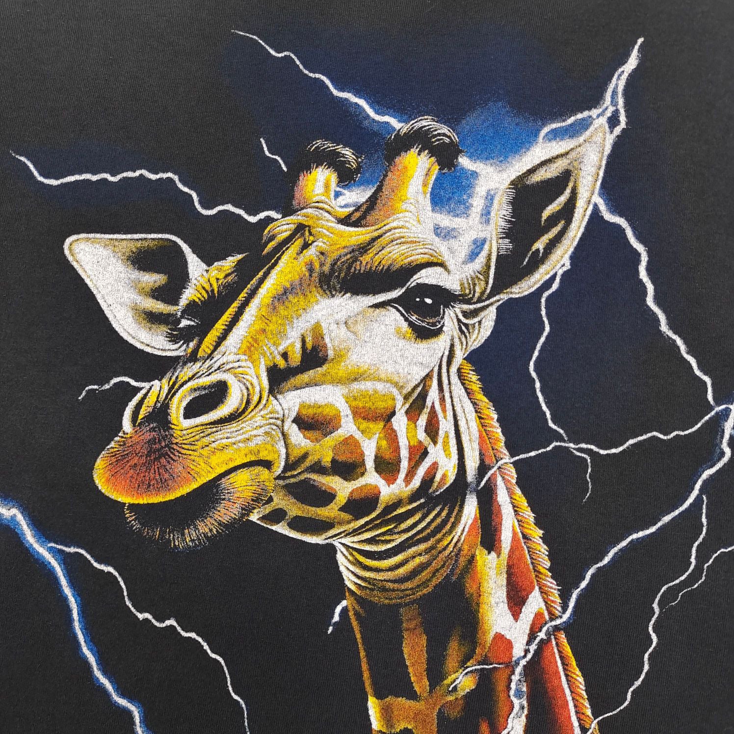 T shirt Girafe Électrique   Gallery