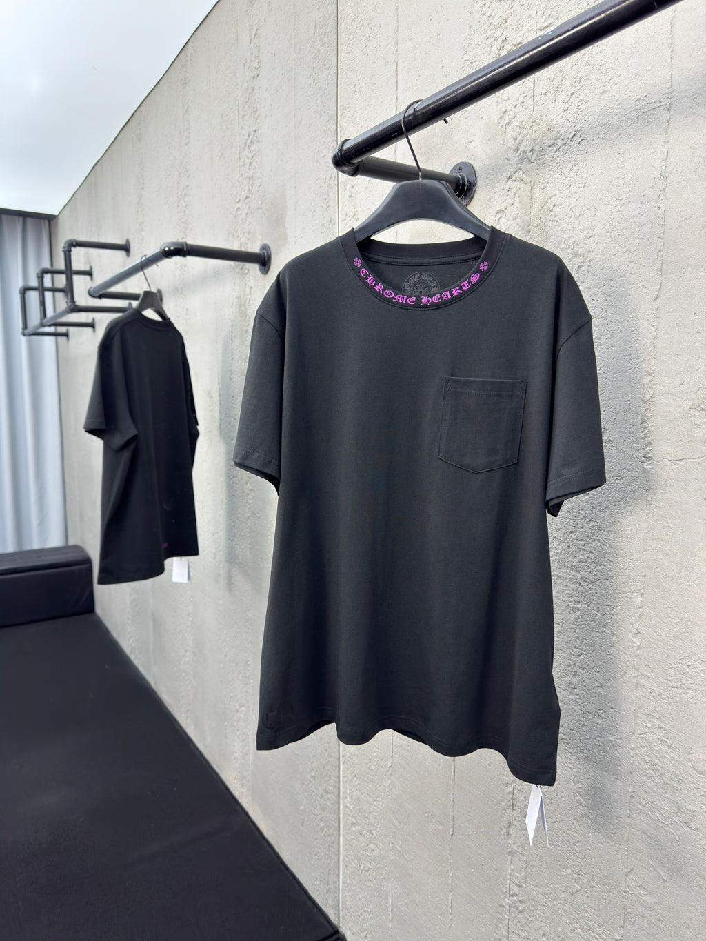 T shirt chrome Black and pink