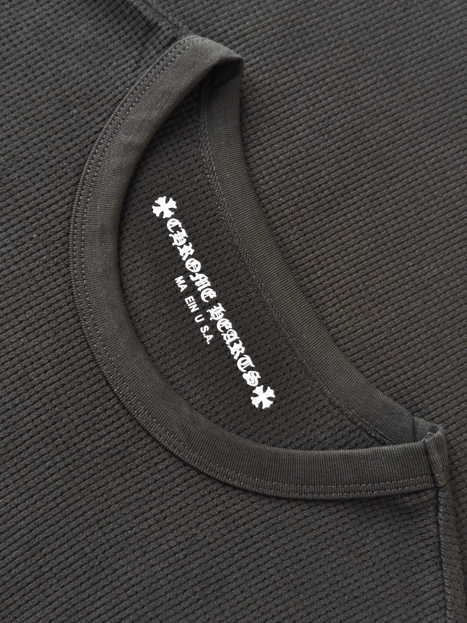 Long sleeves chrome black