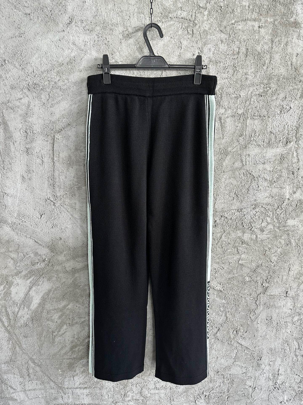 Pantalon Casa B Relaxé en laine Mérinos