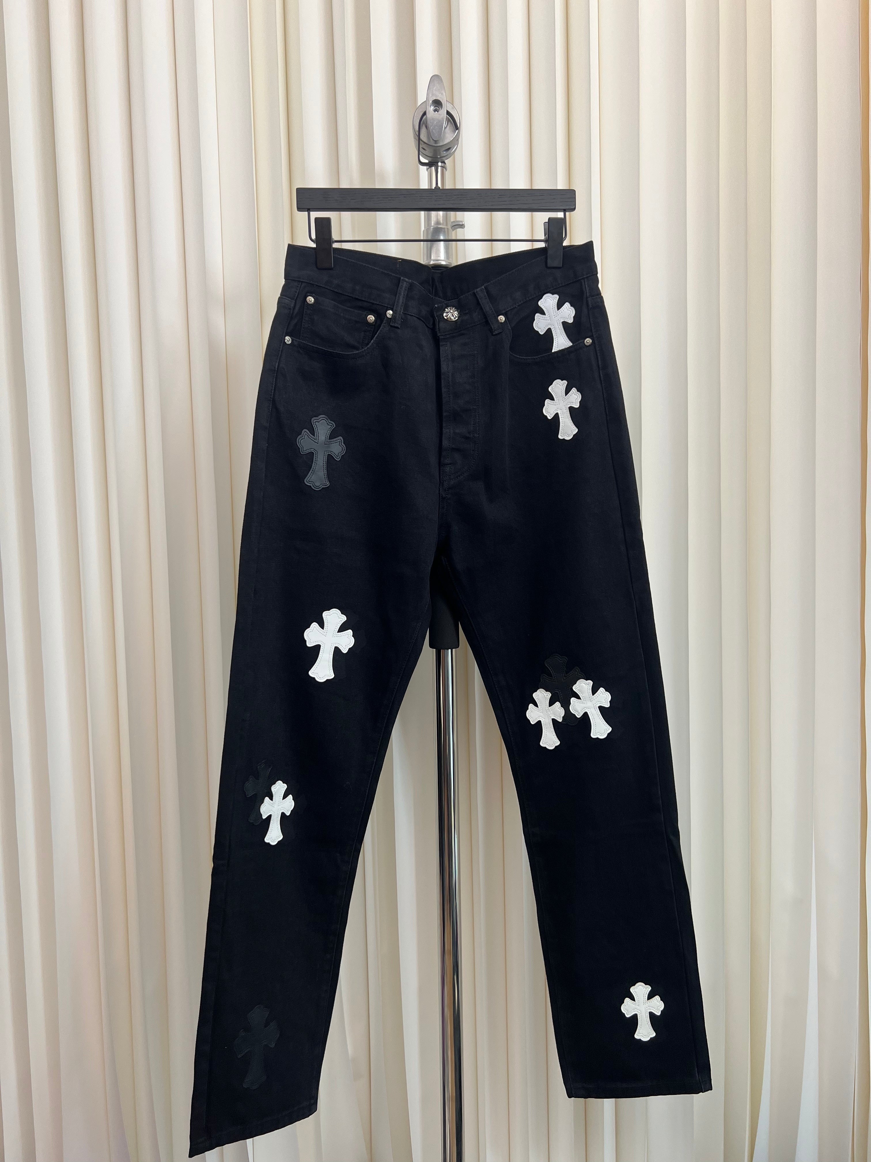 Jean Black Chrome croix blanche