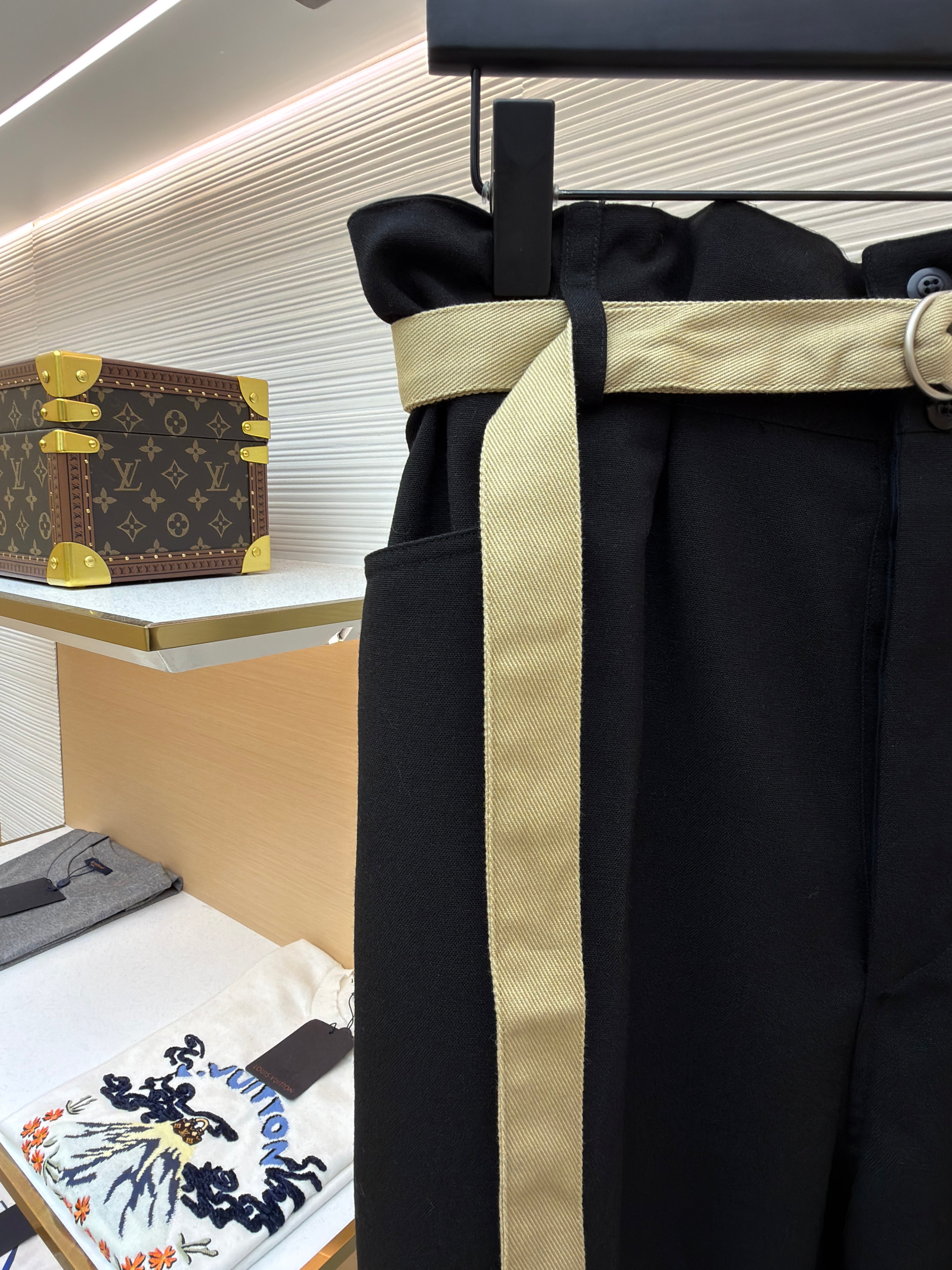 Pantalon en laine Maison Marg