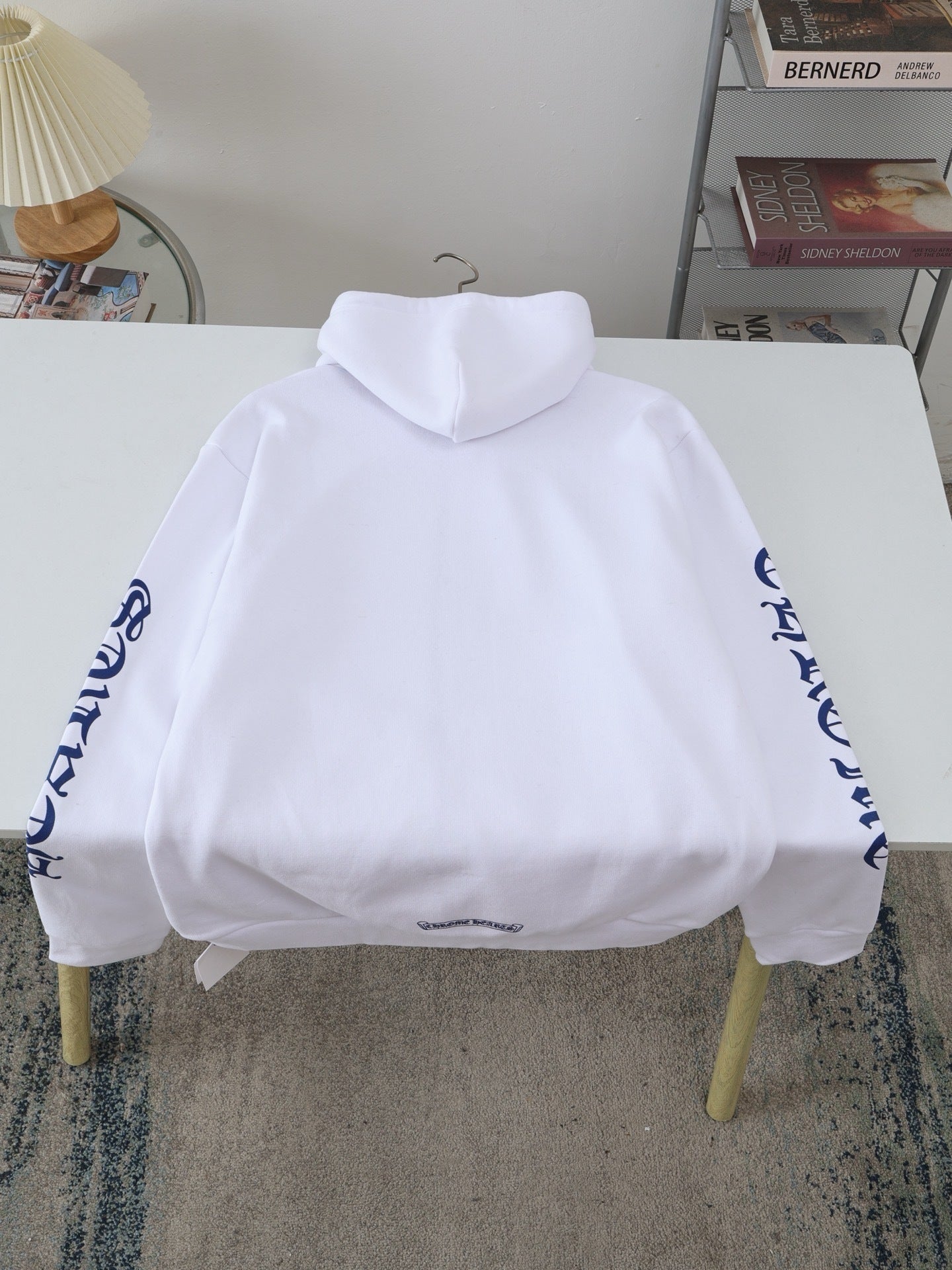 Gilet Chrome blanc Sanskrit print