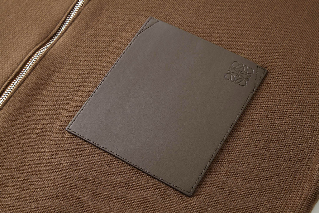 Cardigan en maille à poche plaquée en cuir et logo Loew