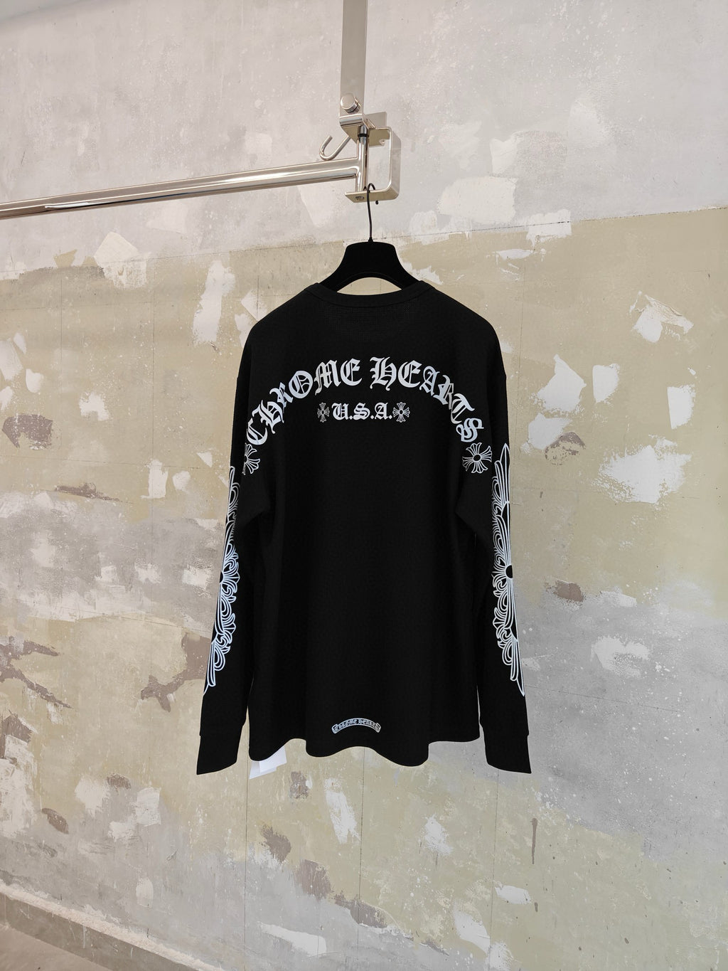 Long sleeves chrome black