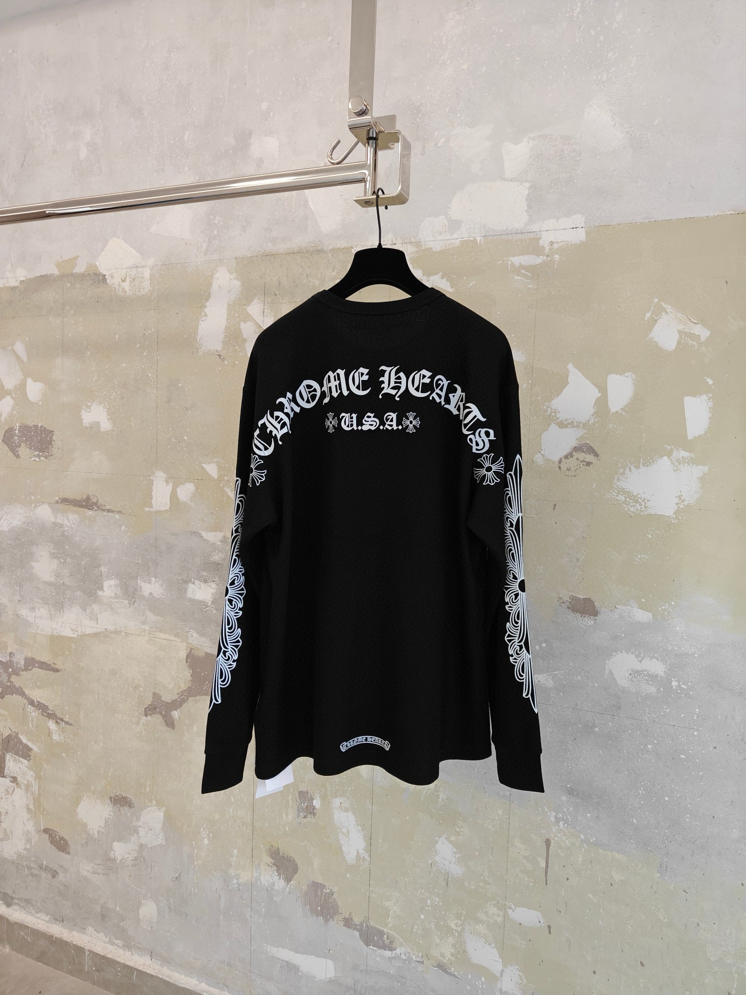 Long sleeves chrome black