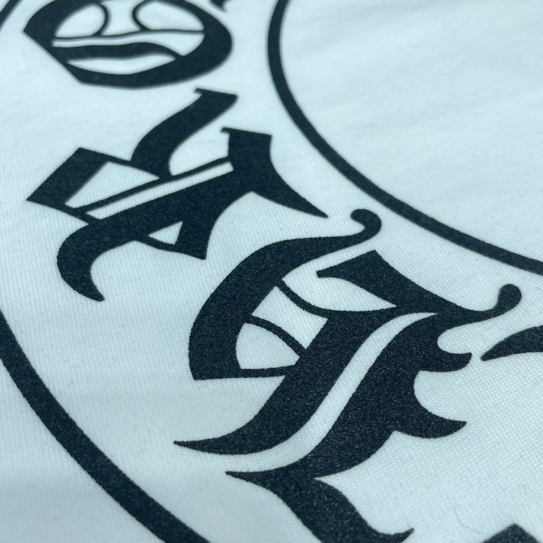 T shirt  Chrome white  black   sleeve