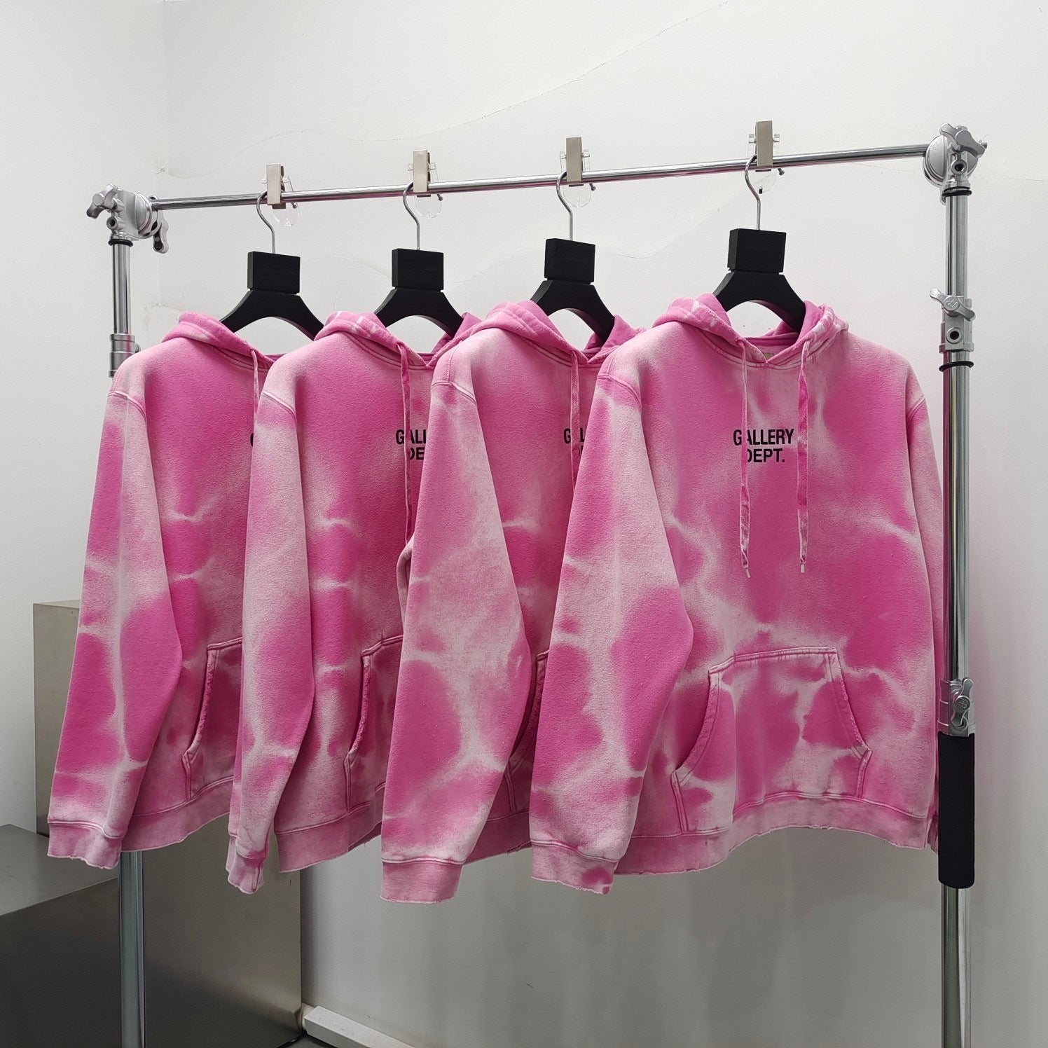 Sweat capuche rose Gallery