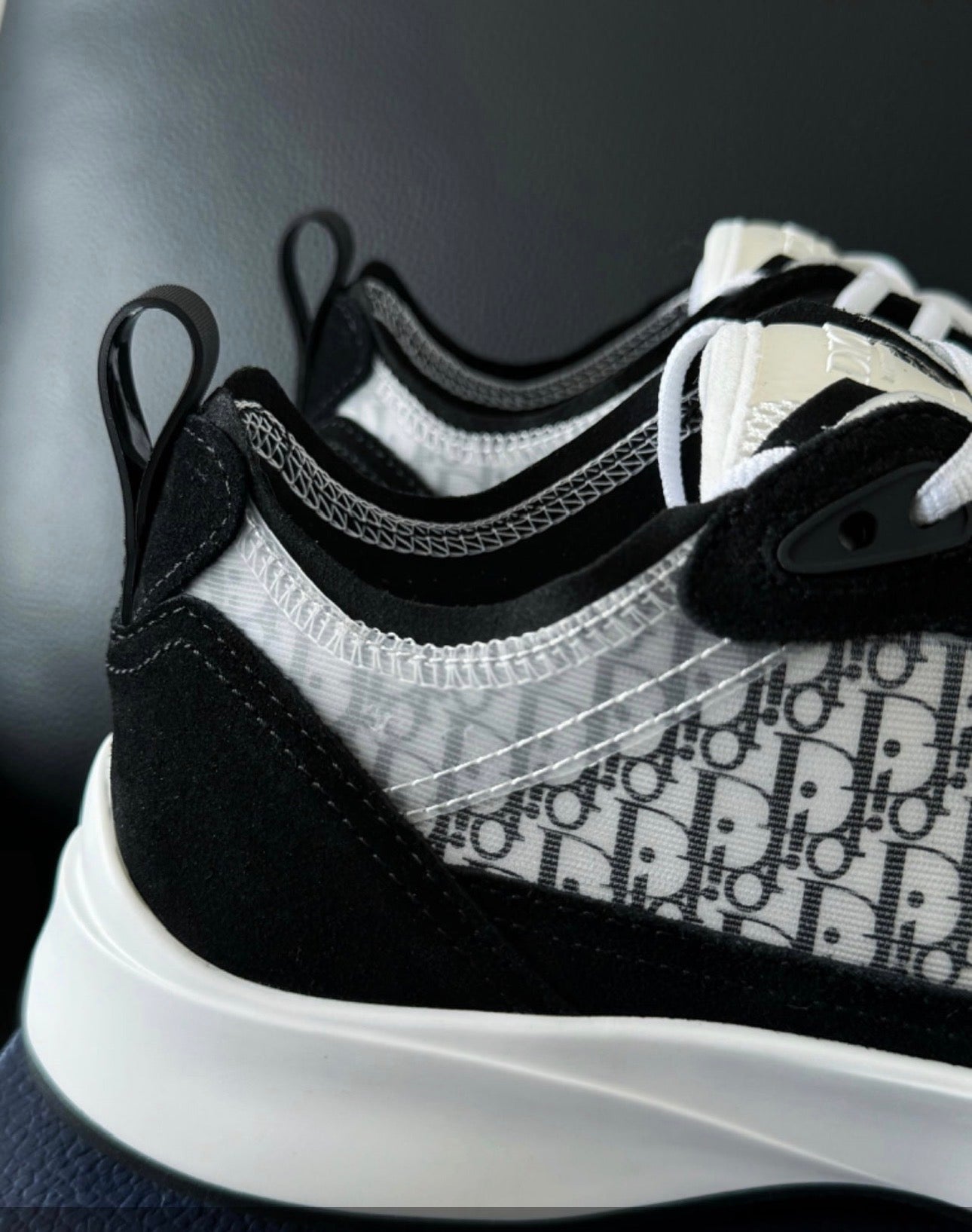Sneakers B25 10/10 Black an White Cd