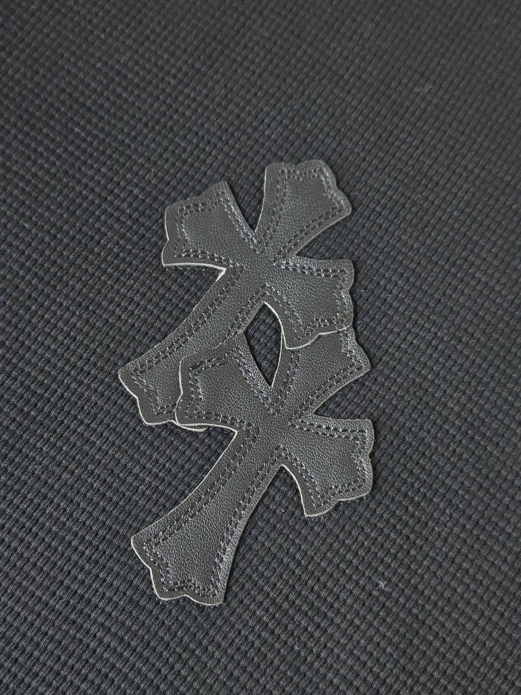 T shirt long sleeves black