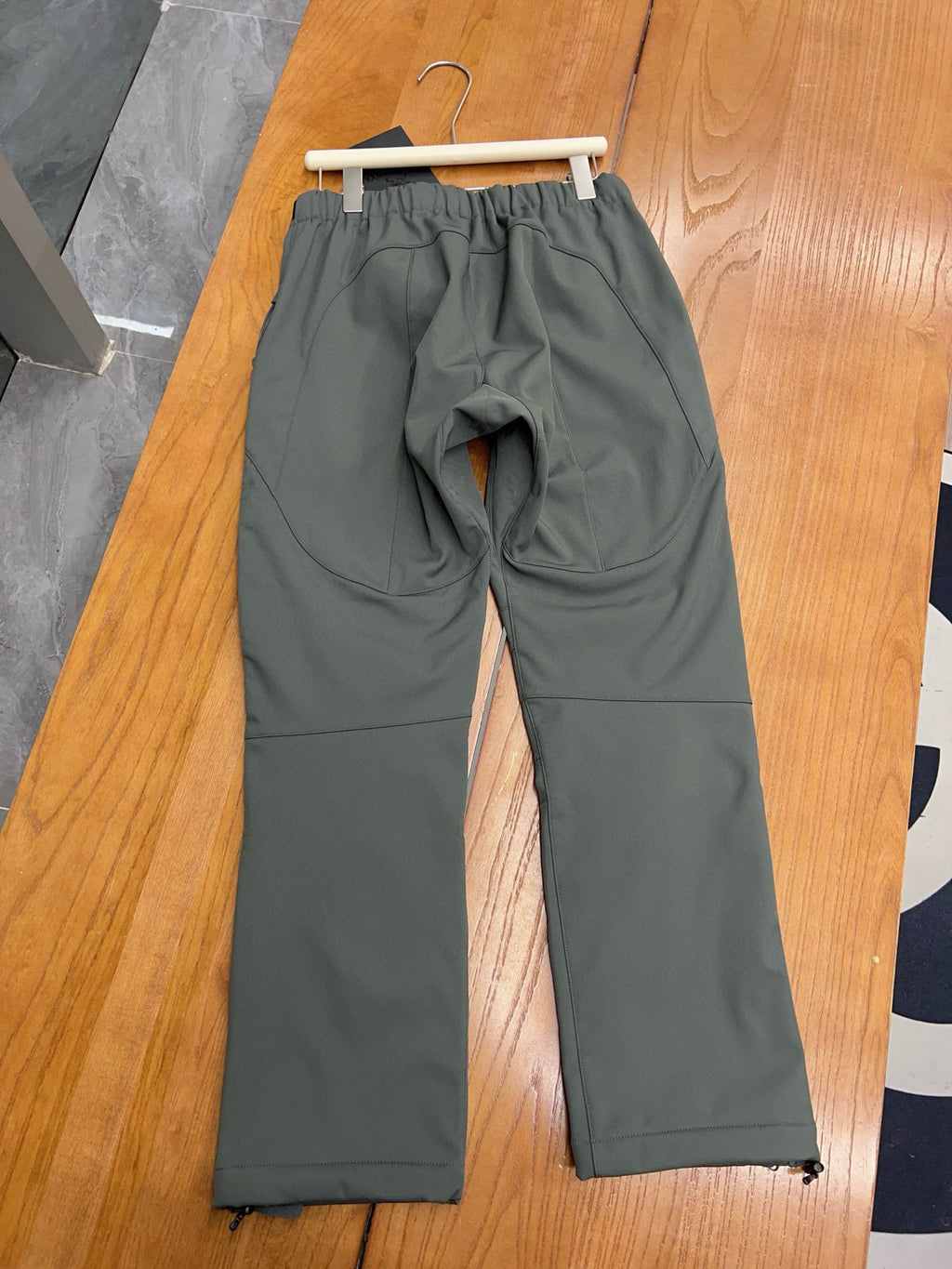 Pantalon Arc Tryx Gris Daytona