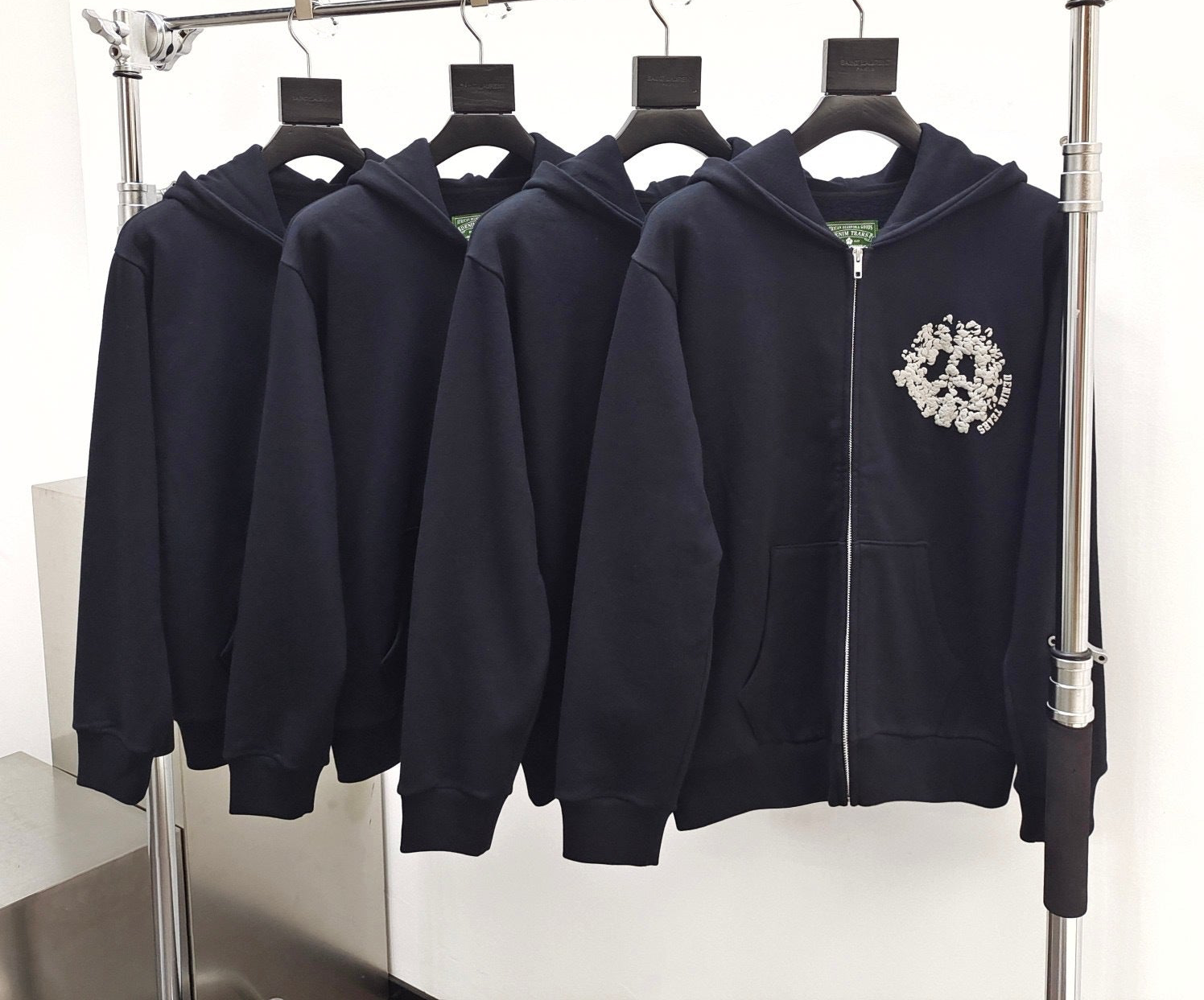 Gilet zippé D.tears Black