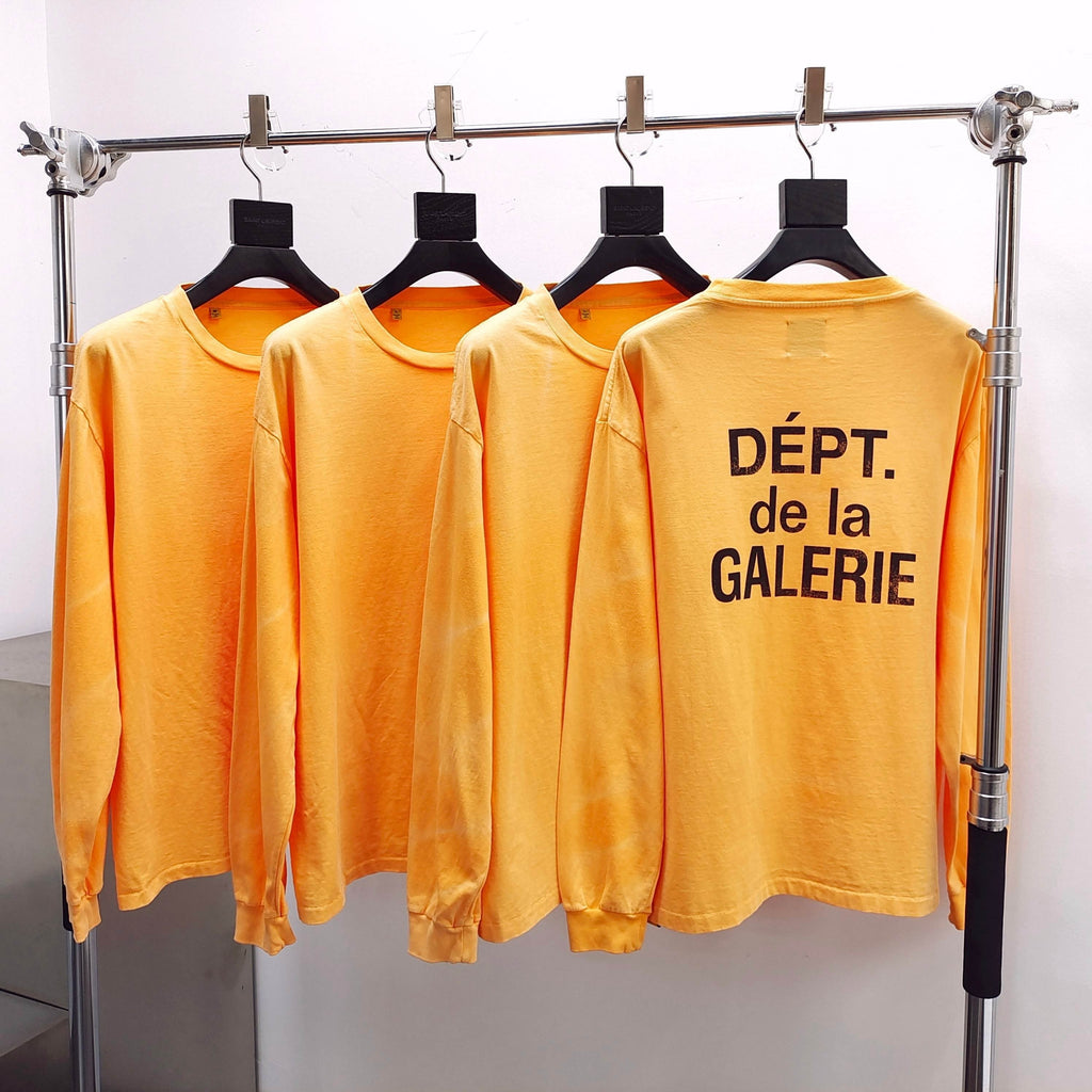 Tshirt noir manches ondulés Orange   GALLERY