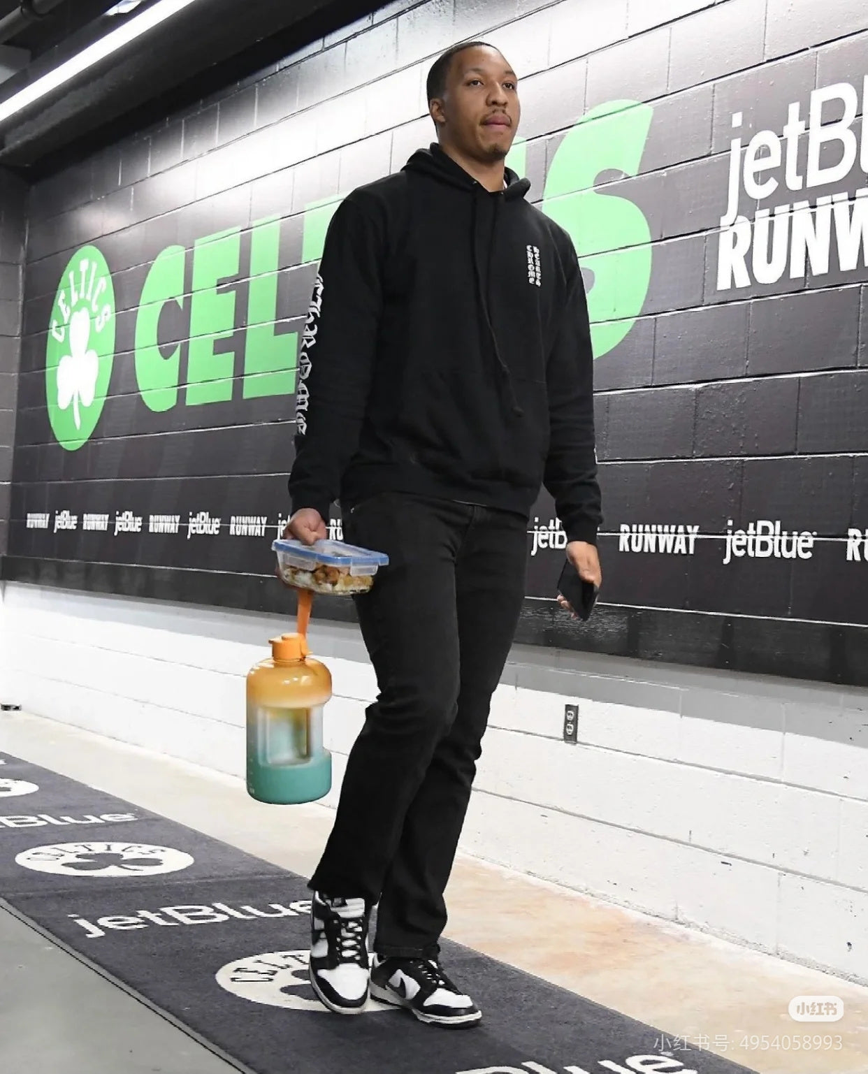 Chrome Hrts Vertical Logo Sweat à capuche Noir