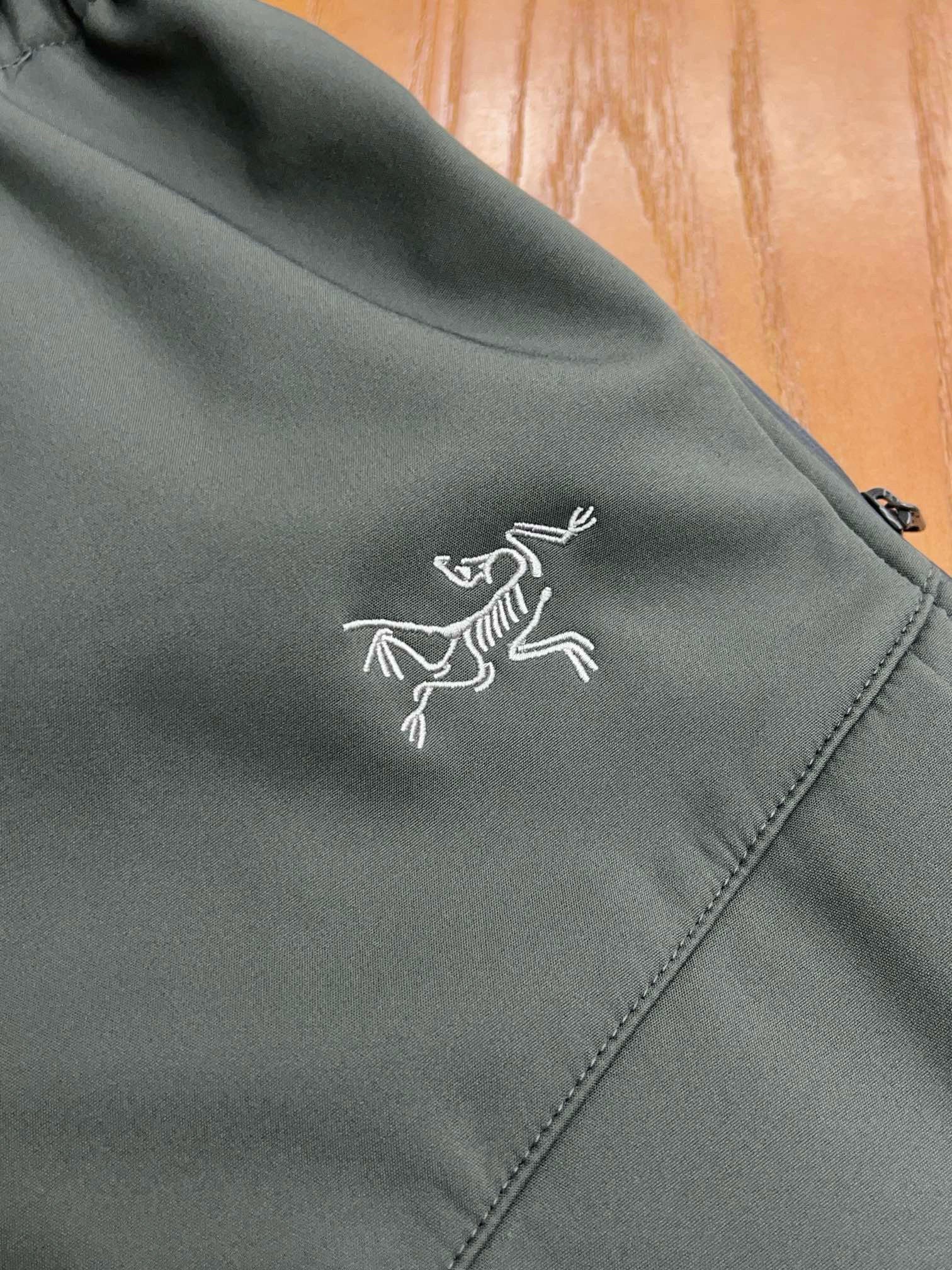 Pantalon Arc Tryx Gris Daytona