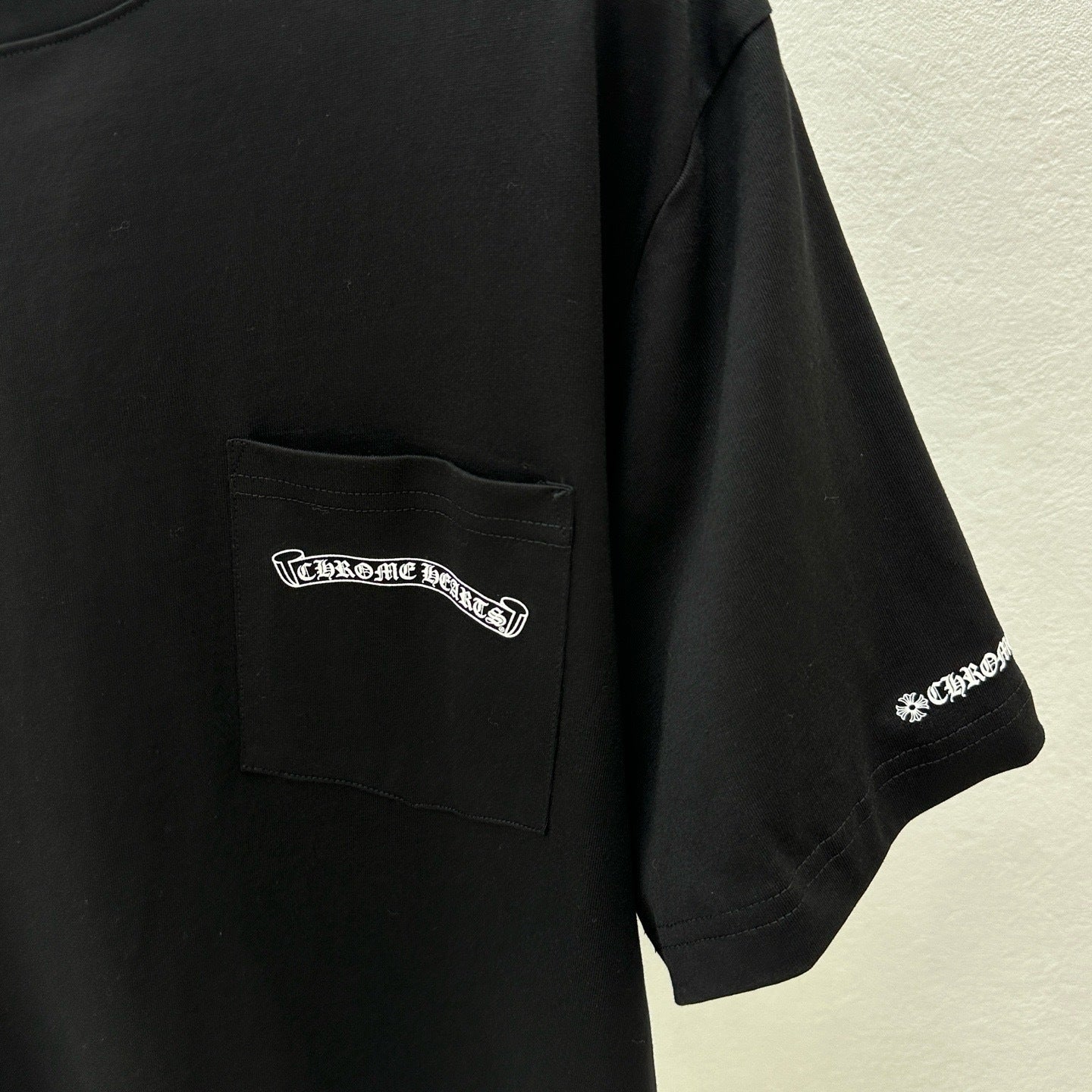 T shirt chrome Black and White