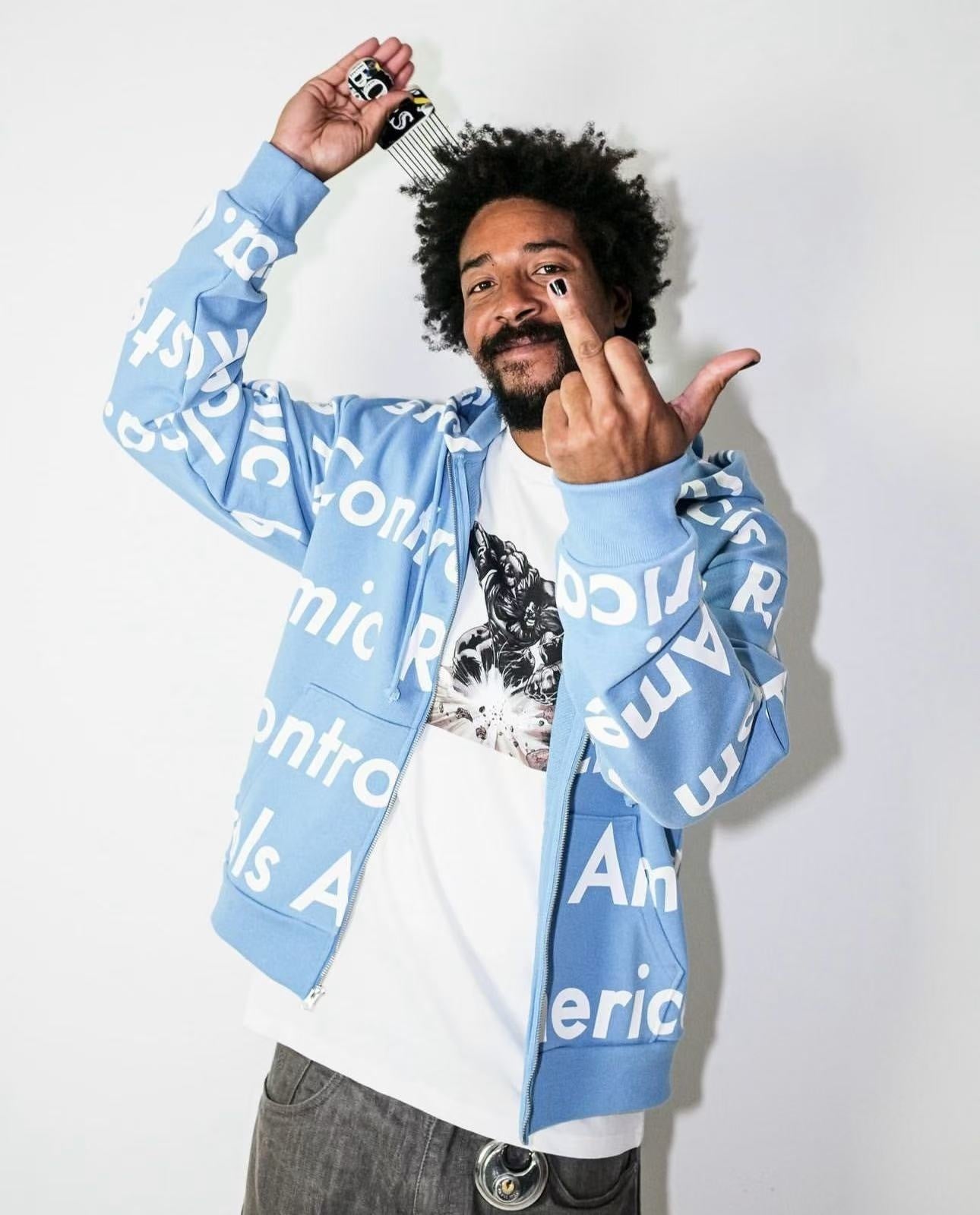 Sweat d Tears Baby blue No racism