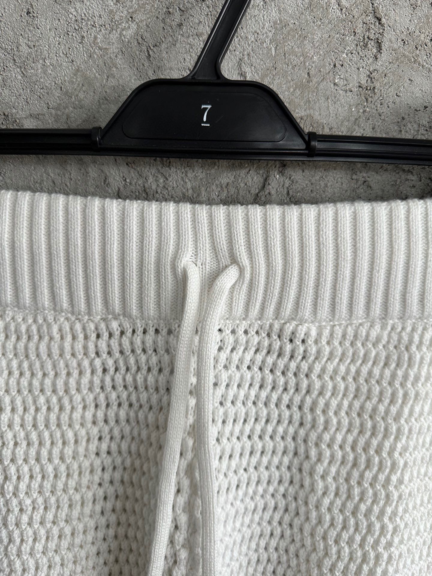 Casa B -Short Gothic Crochet