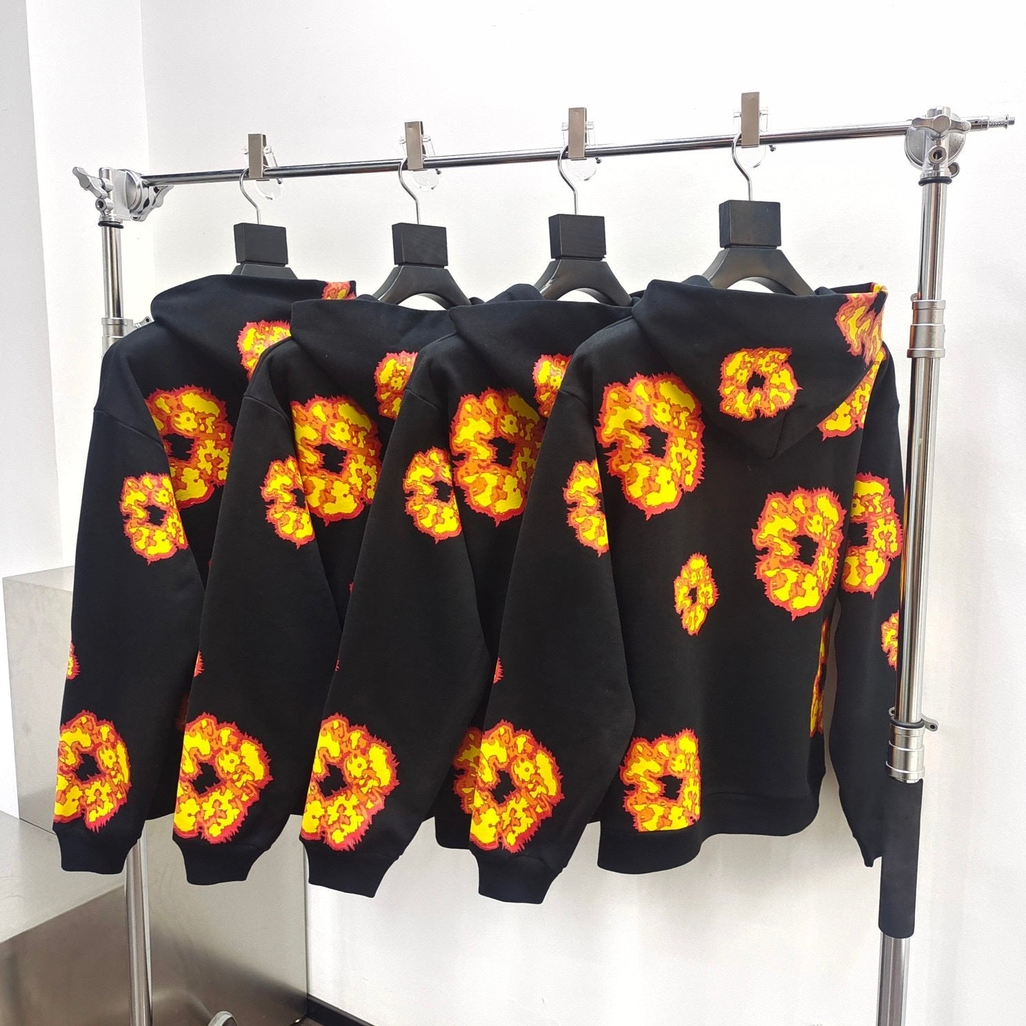 Sweat Black capuche mono DT TEARS KAPOK