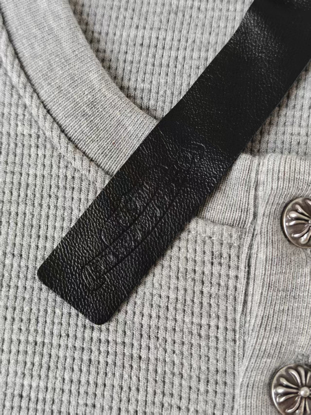 T shirt long sleeves grey