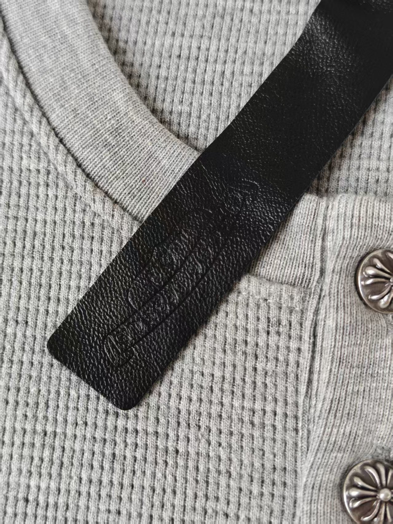 T shirt long sleeves grey