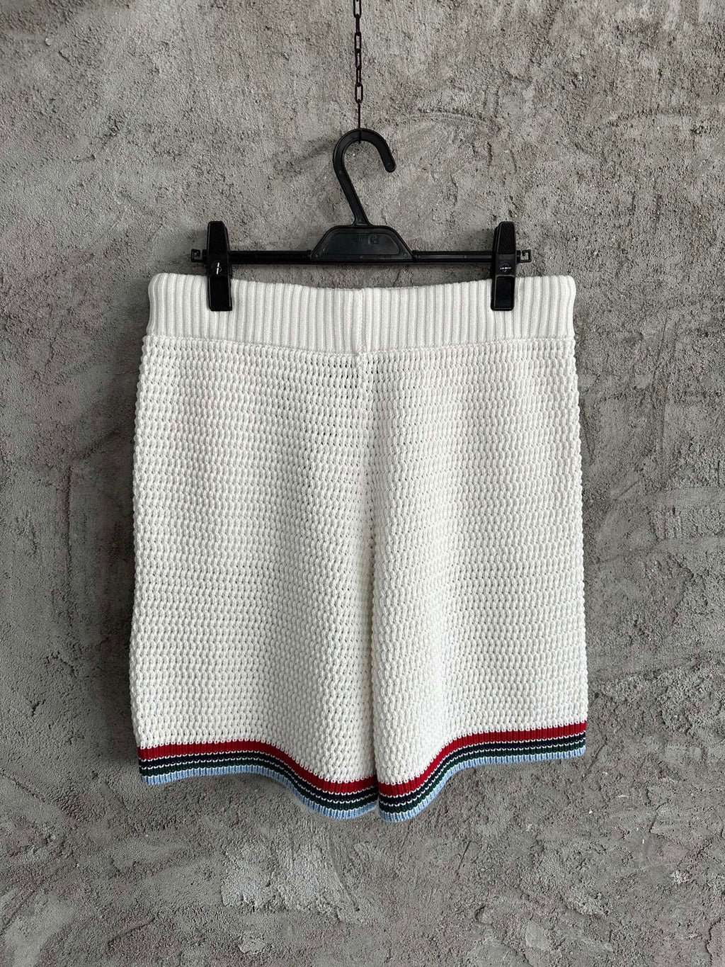 Casa B -Short Gothic Crochet