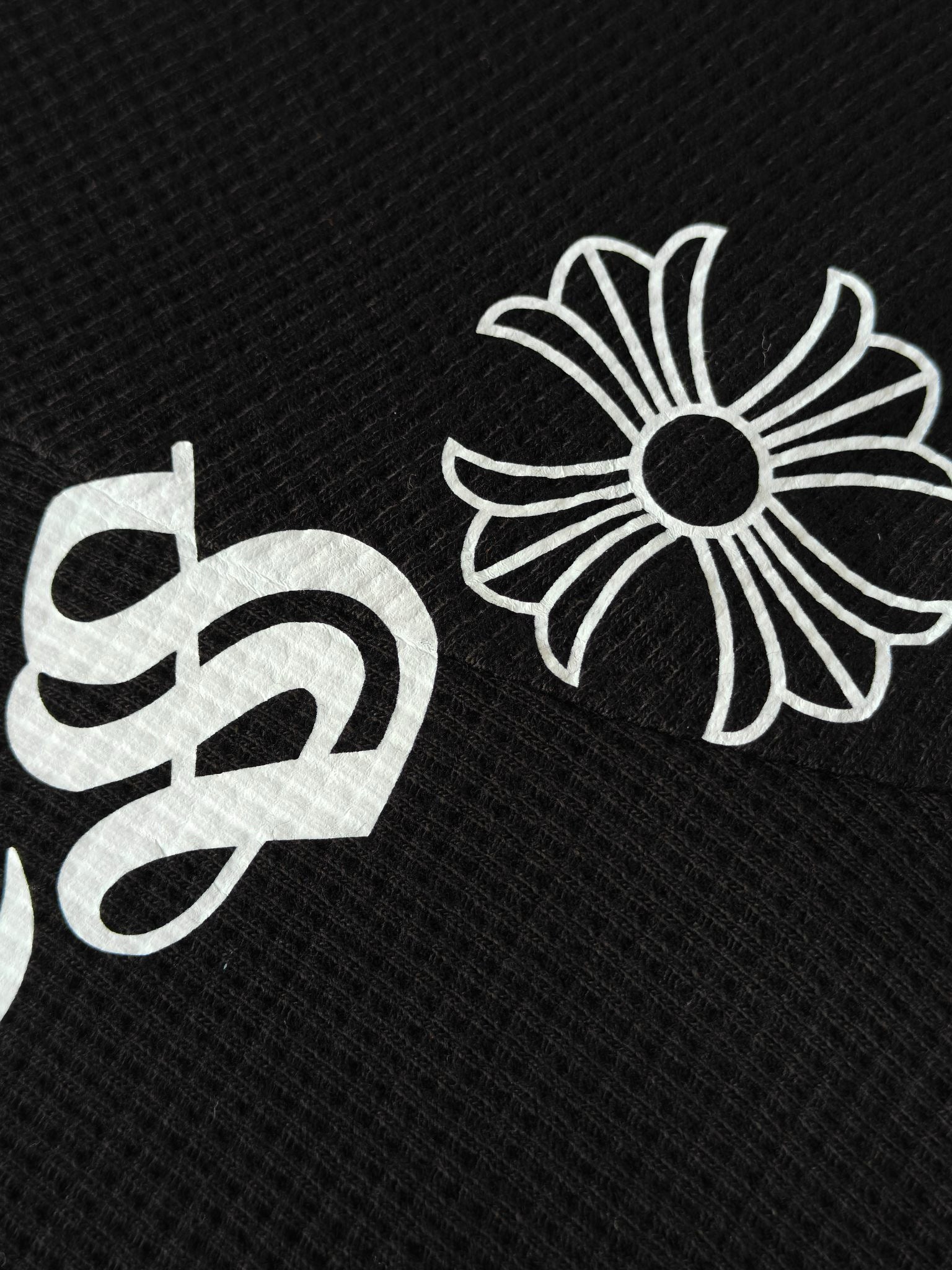 Long sleeves chrome black